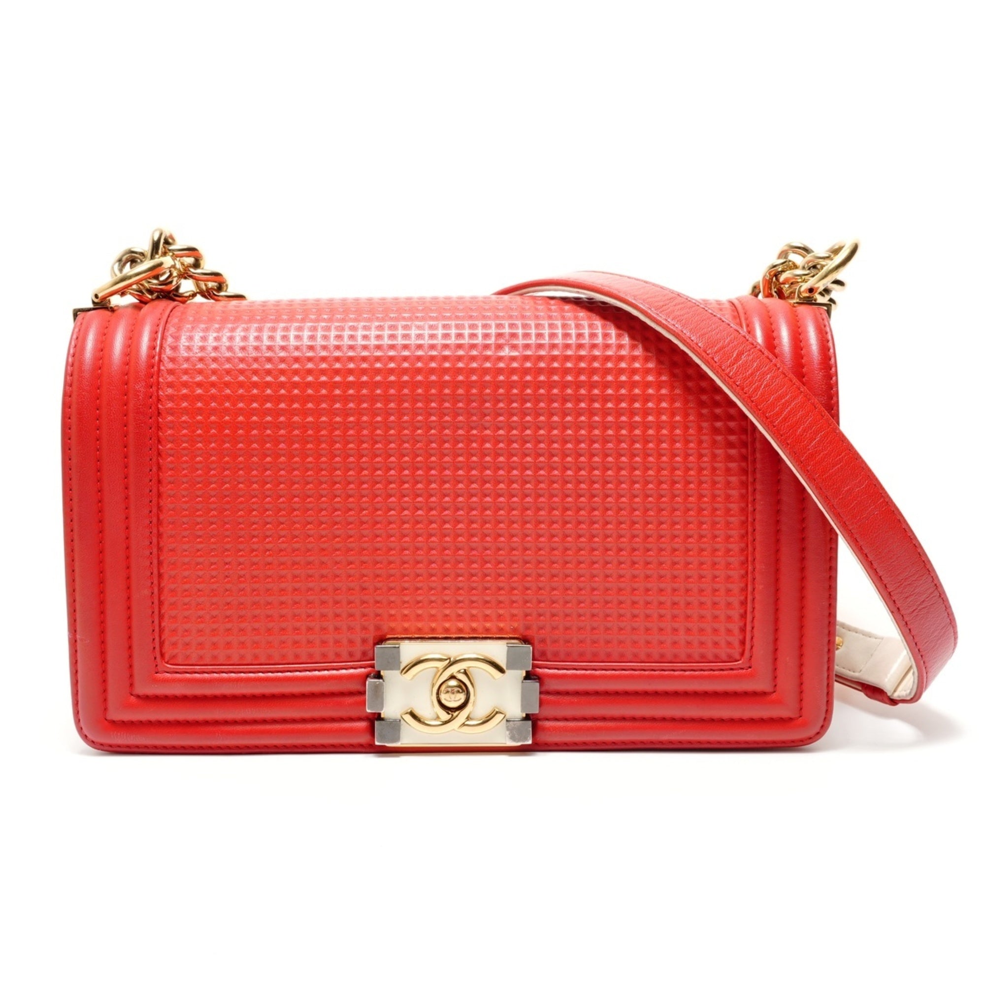Chanel Boy Chanel Red Color Shoulder Bag (Pre-Owned)