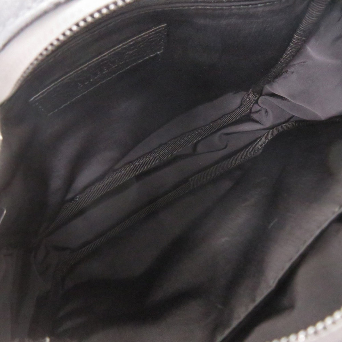 Burberry Black Nylon Polyester Shoulder Bag (Pre-Owned)
