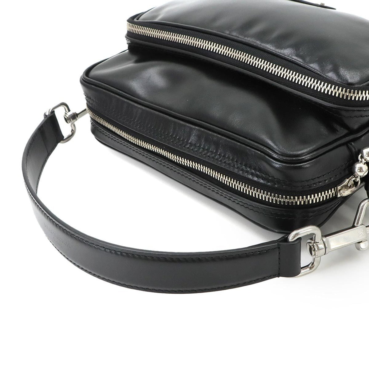 Louis Vuitton Black Leather Handbag Shoulder Bag (Pre-Owned)