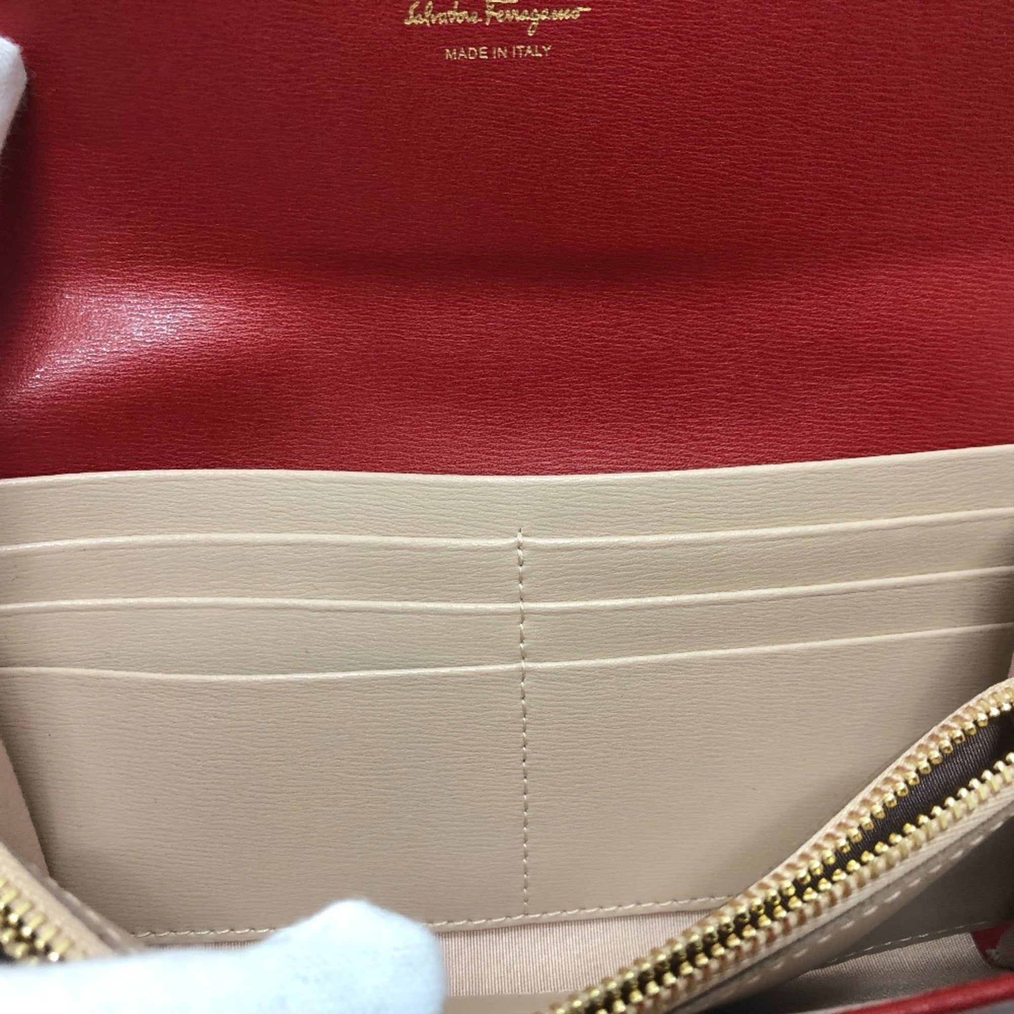 Salvatore Ferragamo Beige Gold Red Color Leather Wallet (Bi-Fold) (Pre-Owned)