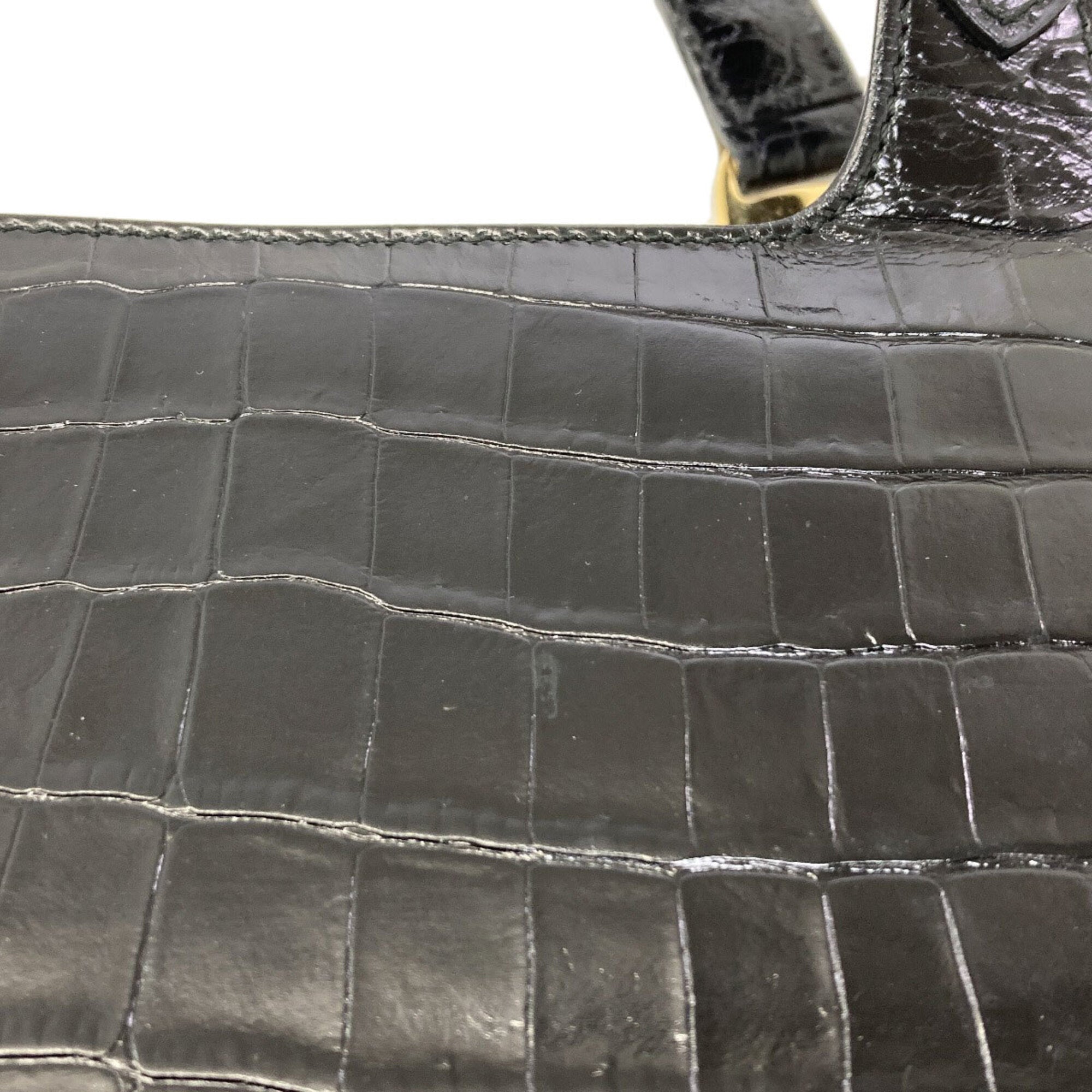 Salvatore Ferragamo Black Leather Handbag (Pre-Owned)