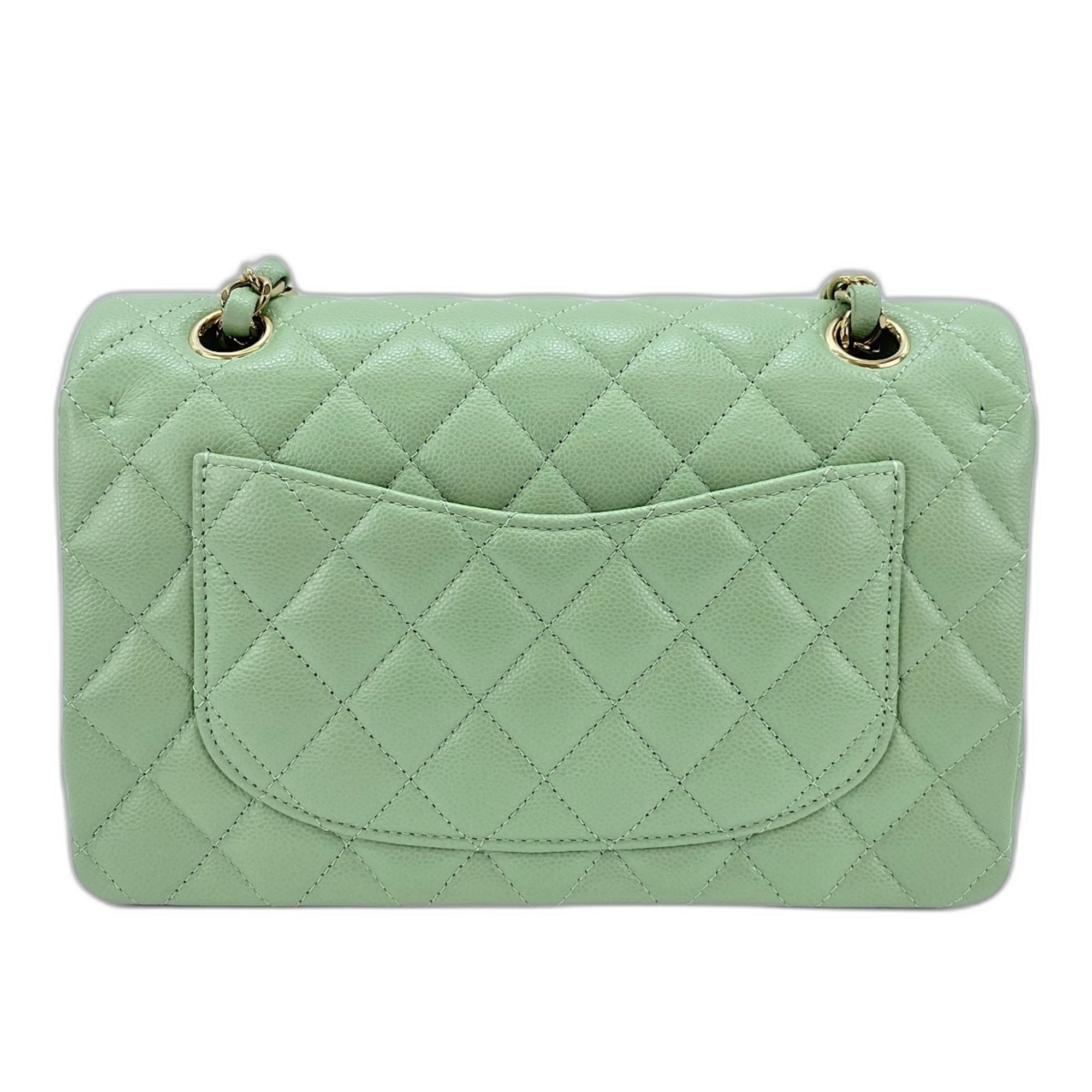 Chanel Matelasse Green Shoulder Bag (Pre-Owned)