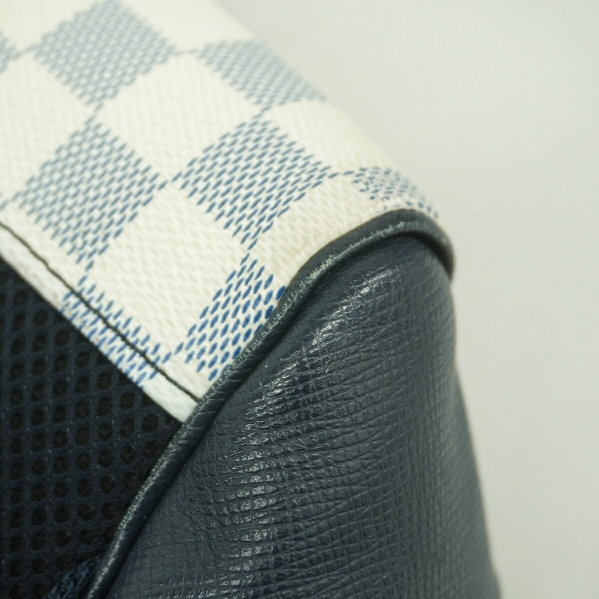 Louis Vuitton Navy White Backpack (Pre-Owned)
