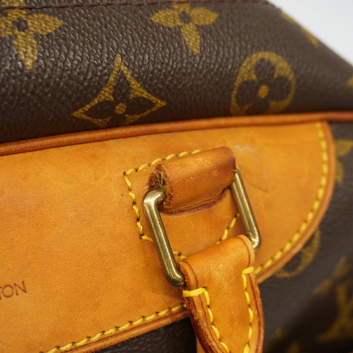 Louis Vuitton Brown Handbag (Pre-Owned)