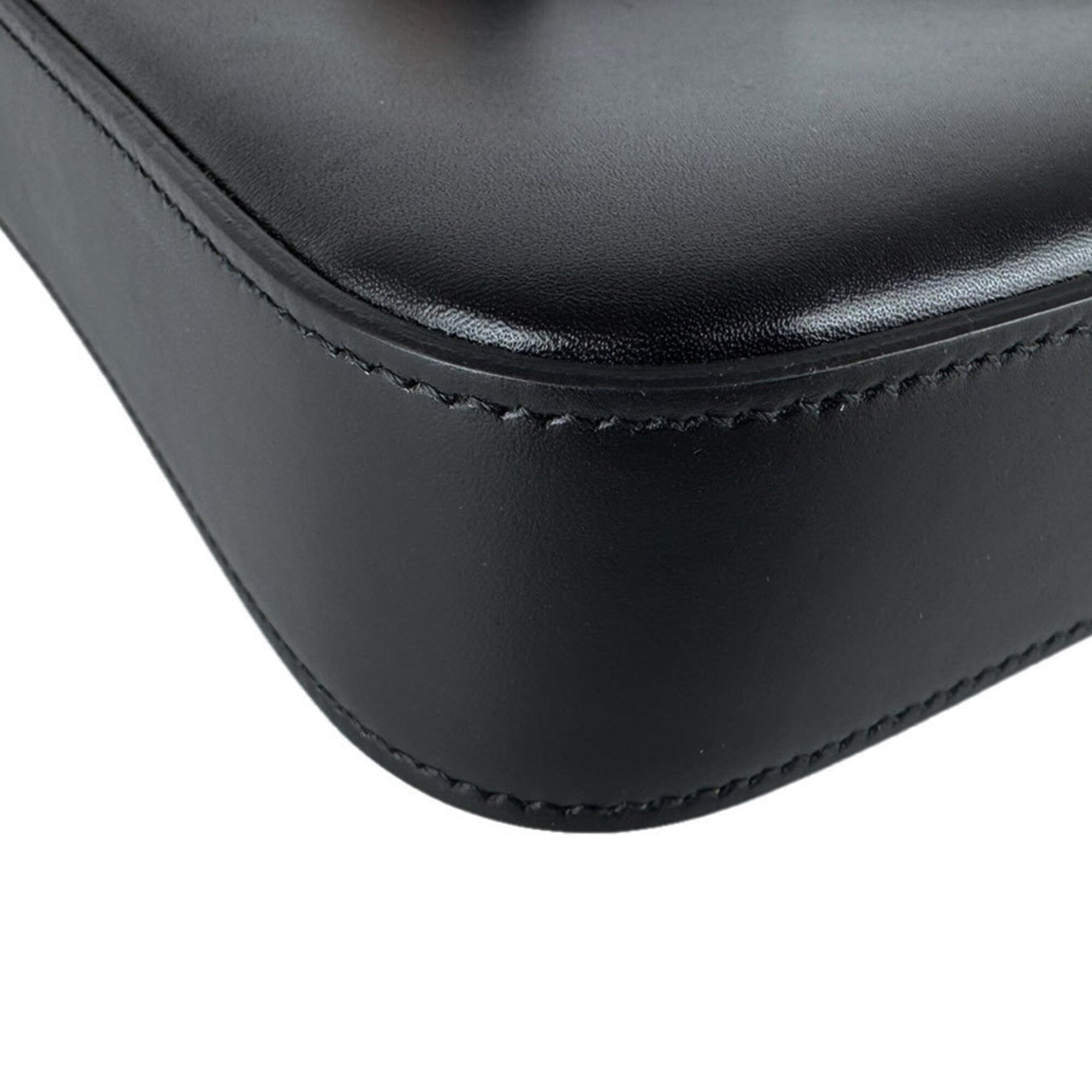 Gucci Black Leather Handbag Shoulder Bag (Pre-Owned)