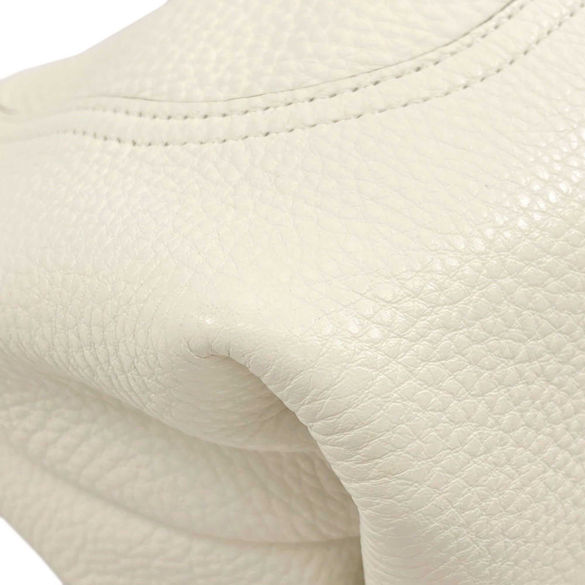 Gucci White Leather Handbag (Pre-Owned)