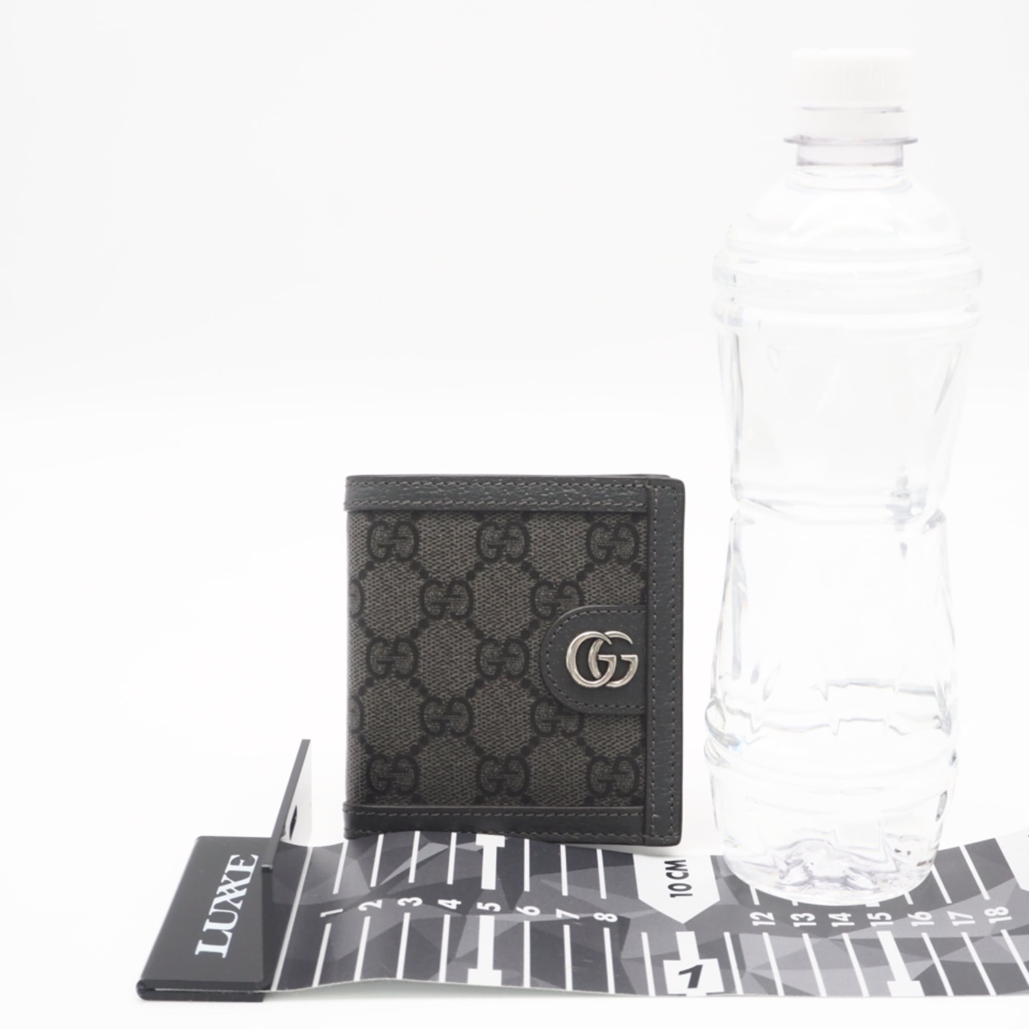 Gucci Gg Supreme Gray Coated Canvas Leather Wallet (Bi-Fold) (Pre-Owned)