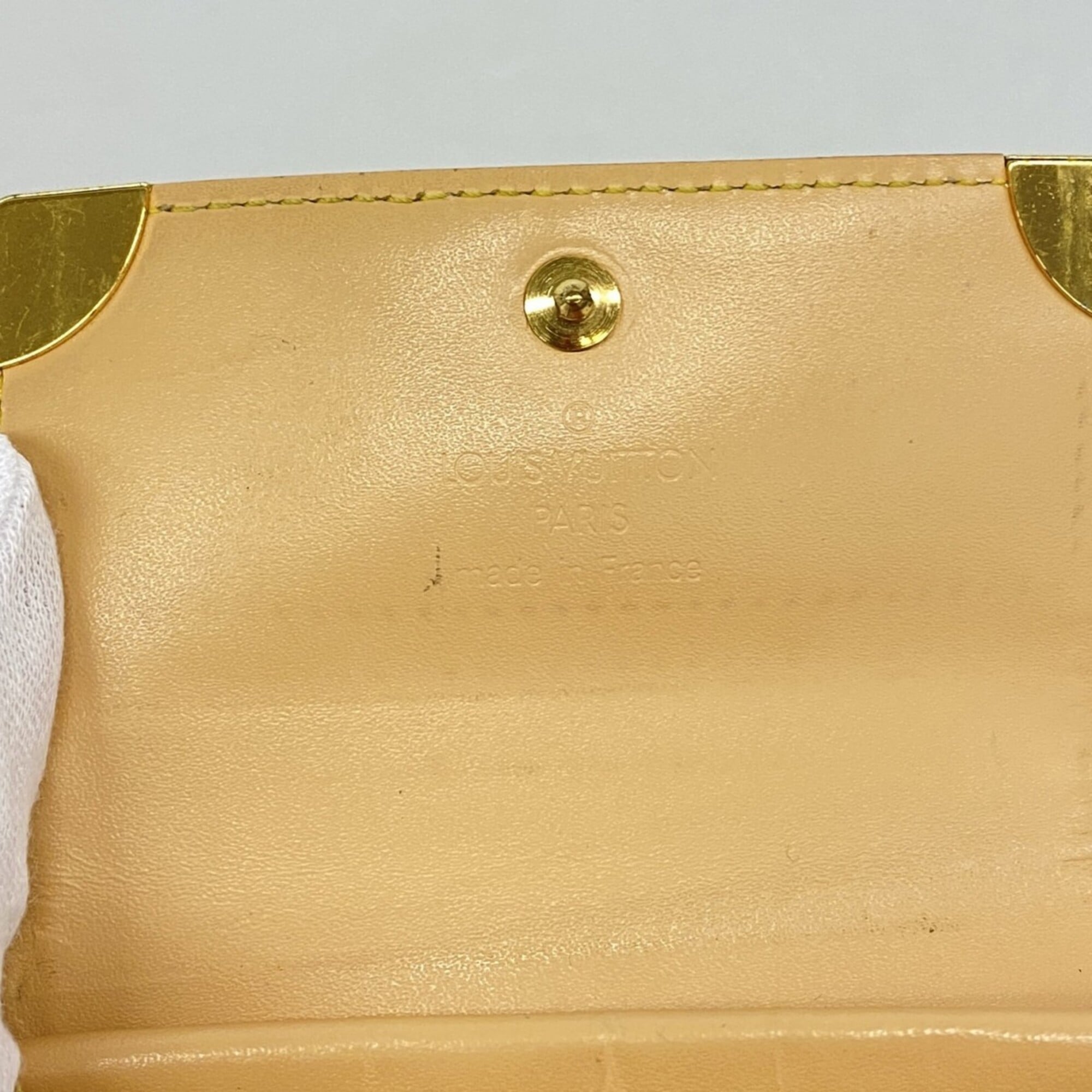 Louis Vuitton Blanc Coin Purse/Coin Case (Pre-Owned)