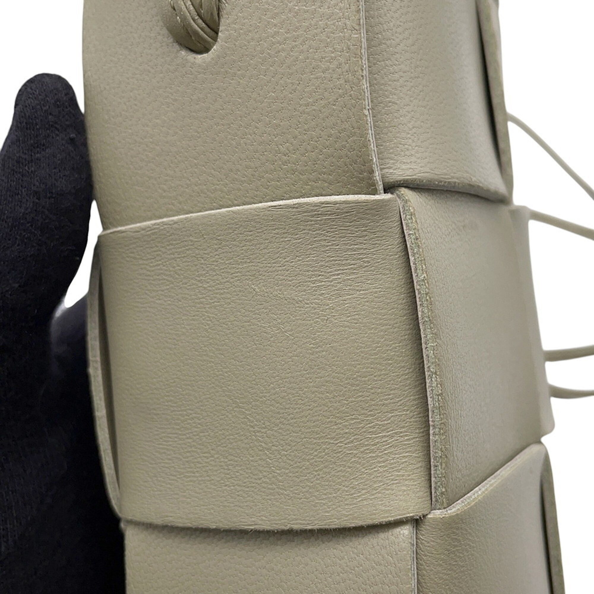 Bottega Veneta Intrecciato Light Green Leather Handbag Shoulder Bag (Pre-Owned)