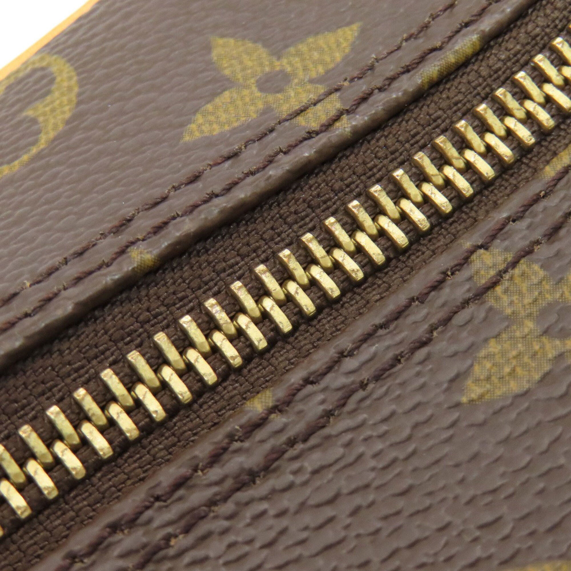 Louis Vuitton Monogram Monogram Canvas Shoulder Bag (Pre-Owned)