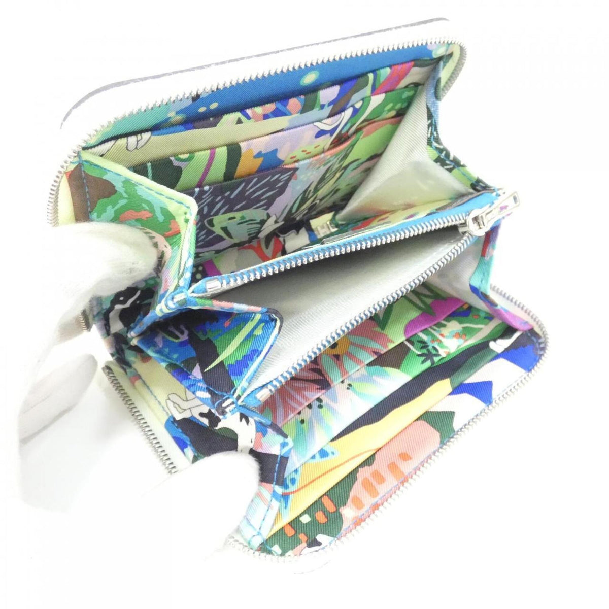 Hermes White Epsom Leather Silk Wallet (Bi-Fold) (Pre-Owned)