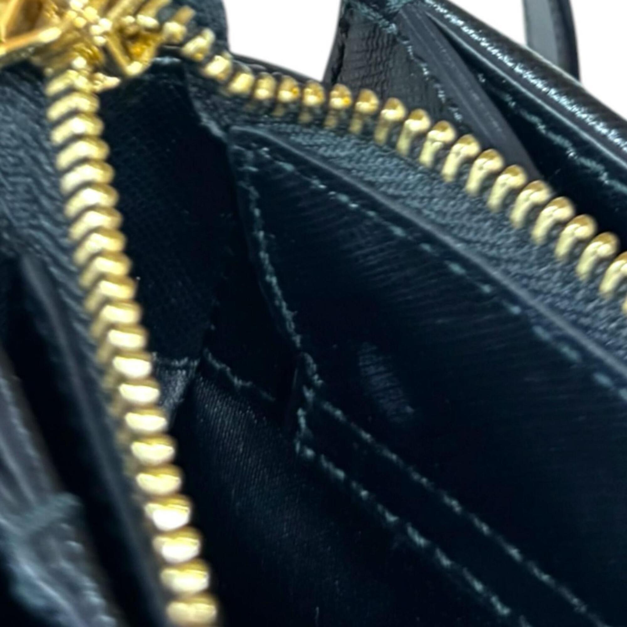Salvatore Ferragamo Black Leather Shoulder Bag (Pre-Owned)