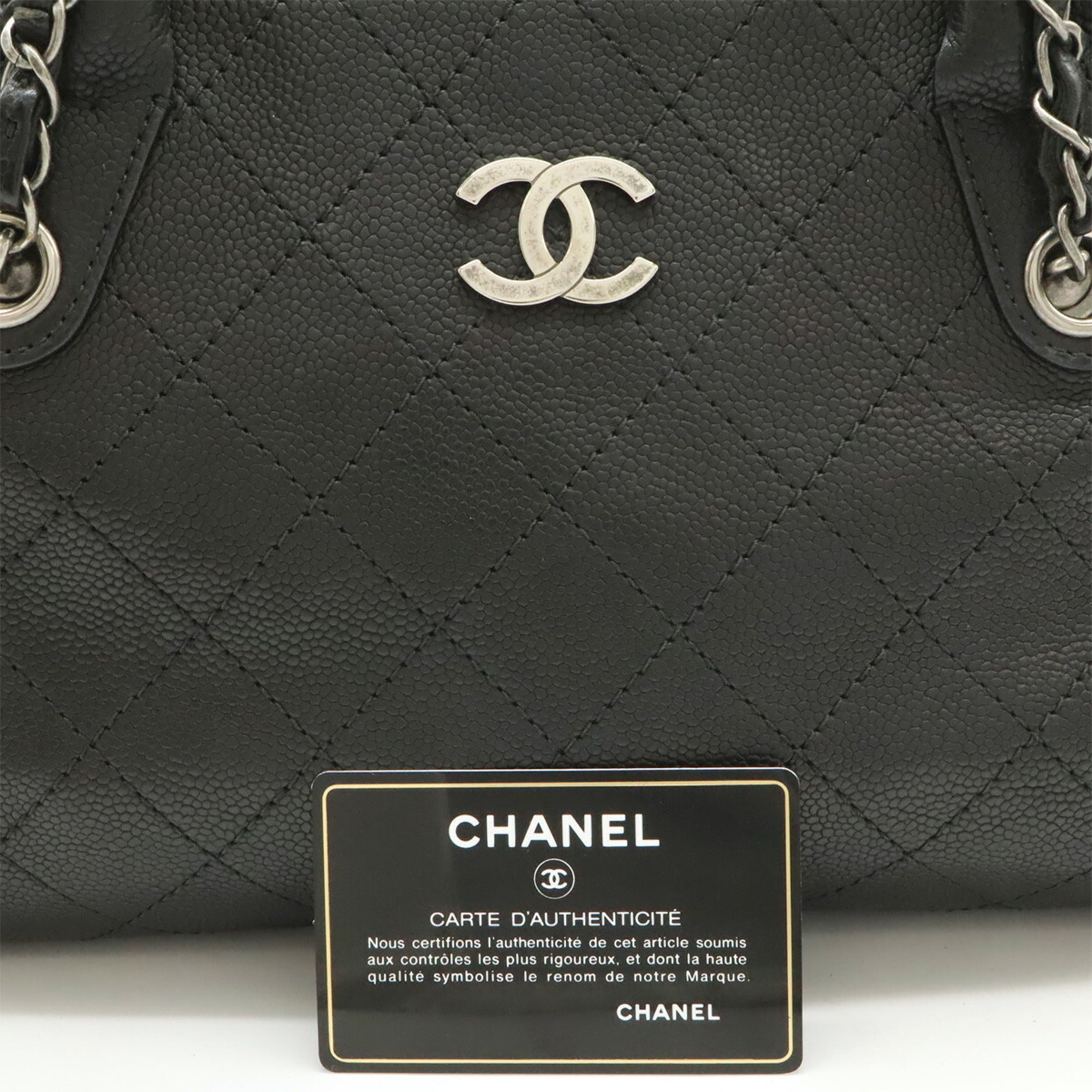 Chanel Matelasse Black Grained Calfskin Handbag Shoulder Bag (Pre-Owned)