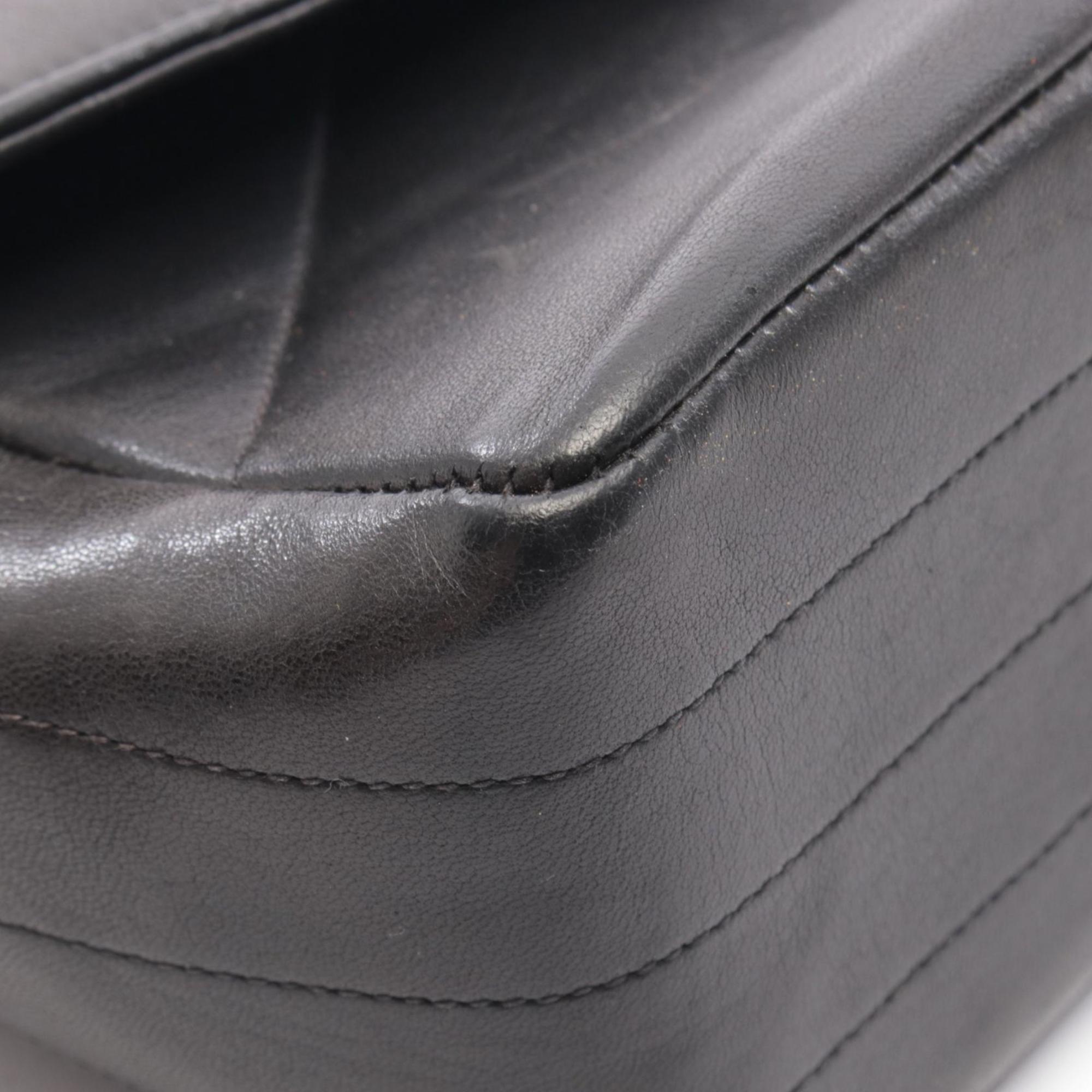 Chanel Black Leather Handbag Shoulder Bag (Pre-Owned)