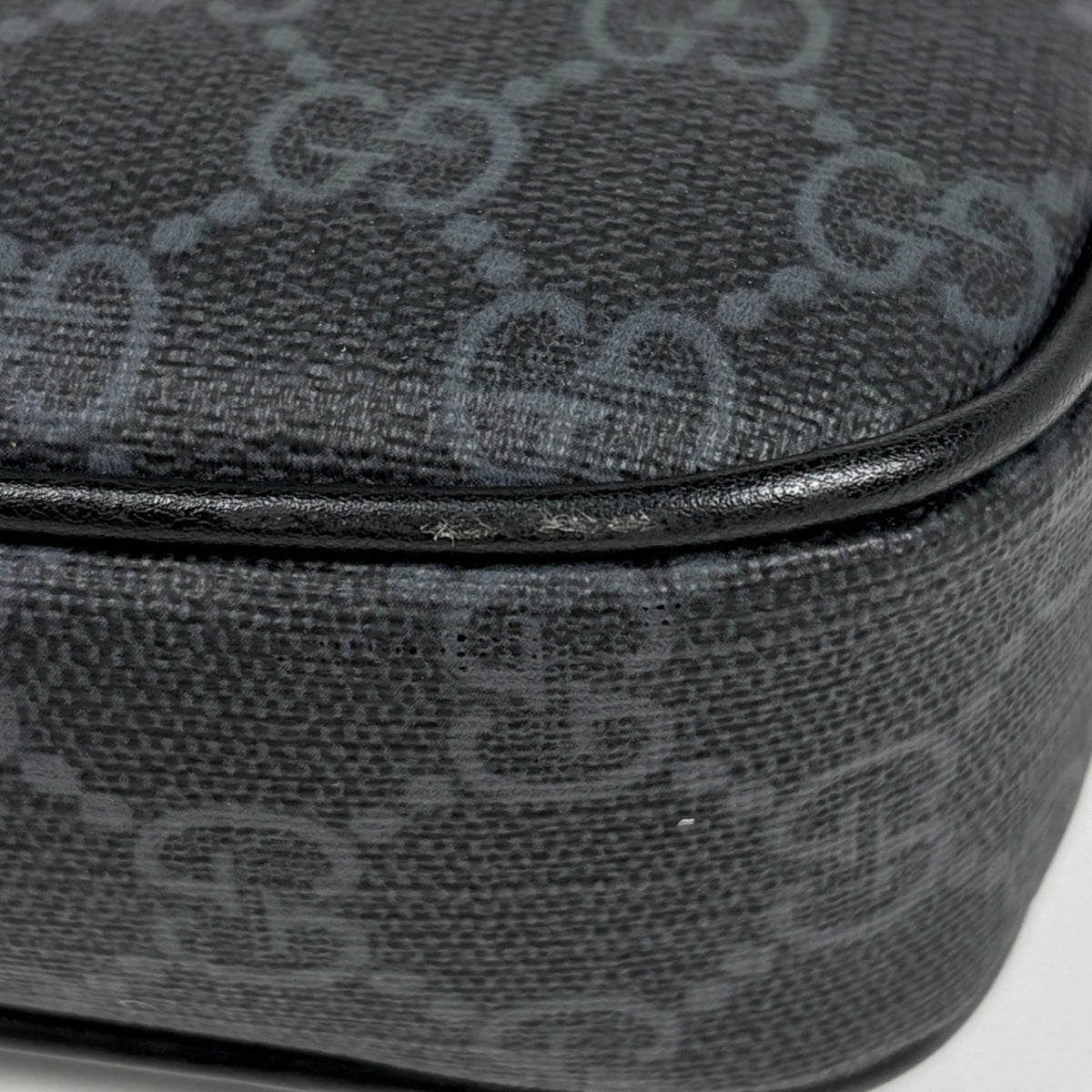 Gucci Black Coated Canvas Leather Shoulder Bag (Pre-Owned)