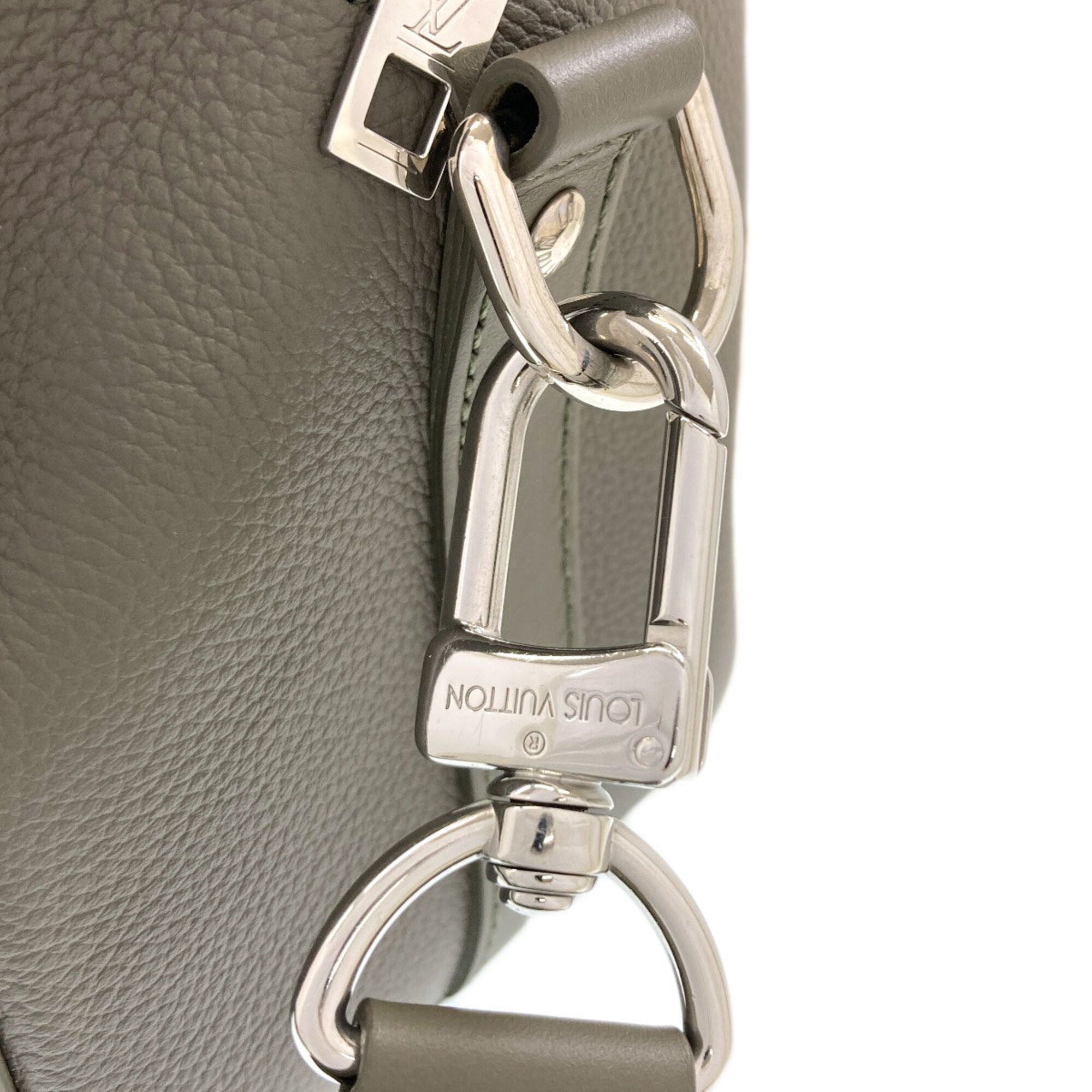 Louis Vuitton Khaki Leather Shoulder Bag (Pre-Owned)