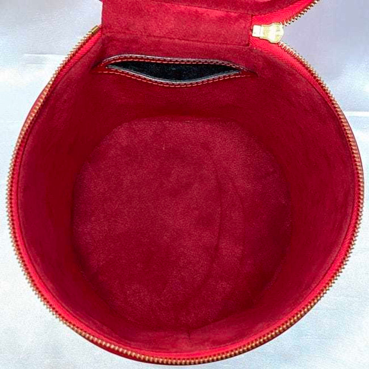 Louis Vuitton Castilian Red Epi Leather Handbag Vanity Bag (Pre-Owned)