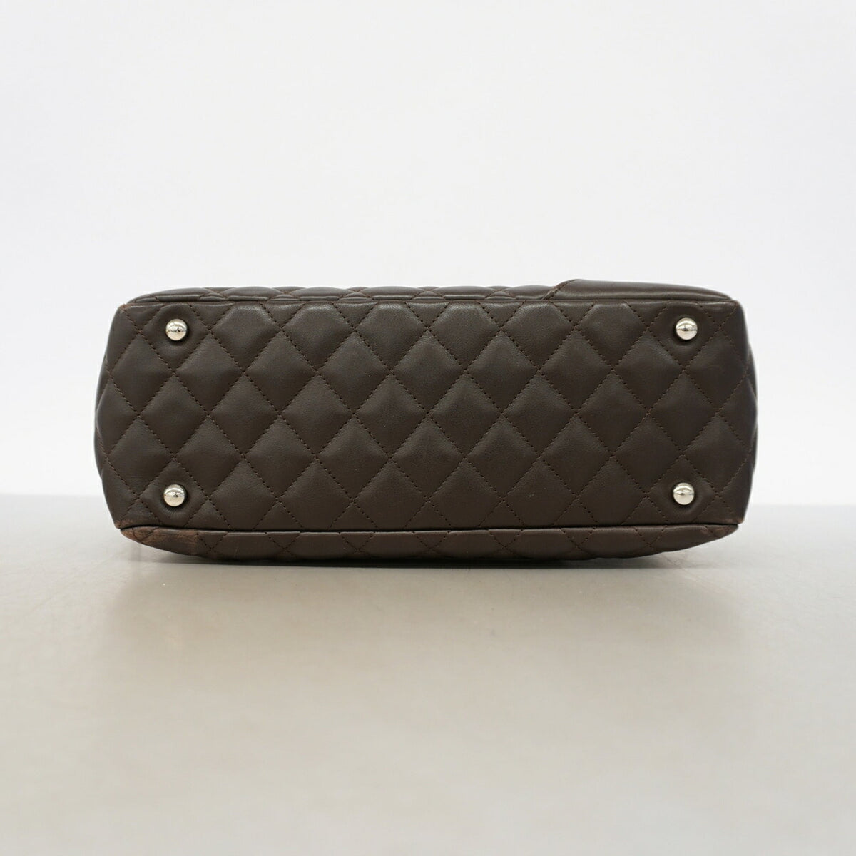 Chanel Dark Brown Leather Shoulder Bag (Pre-Owned)