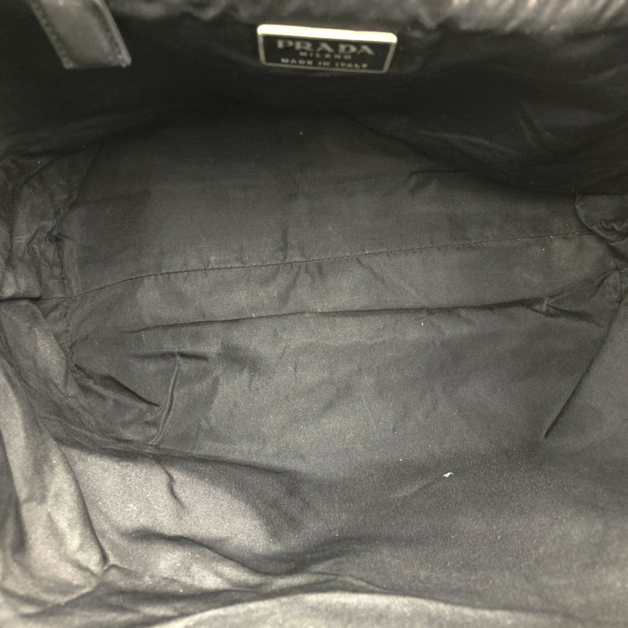 Prada Black Nylon Handbag (Pre-Owned)
