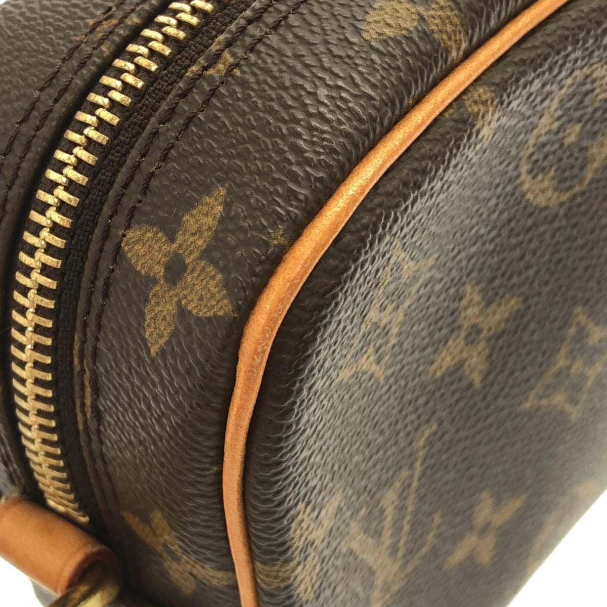 Louis Vuitton Marron Coated Canvas Pochette Shoulder Bag (Pre-Owned)