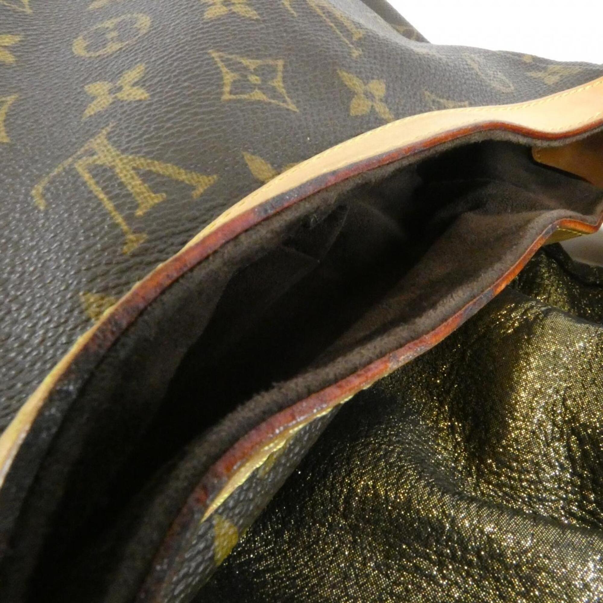 Louis Vuitton Marron Coated Canvas Shoulder Bag (Pre-Owned)
