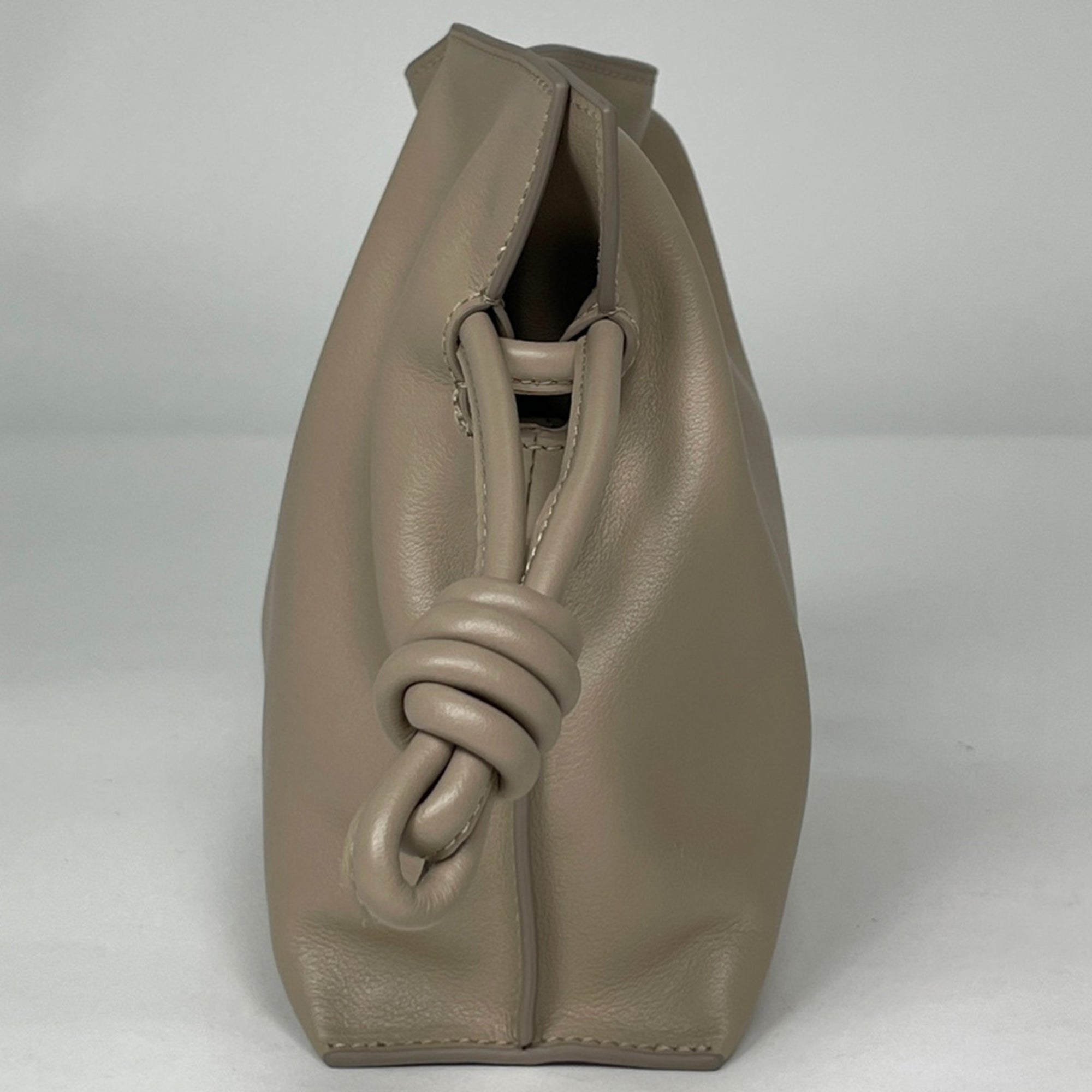 Loewe Flamenco Beige Leather Clutch Bag Shoulder Bag (Pre-Owned)
