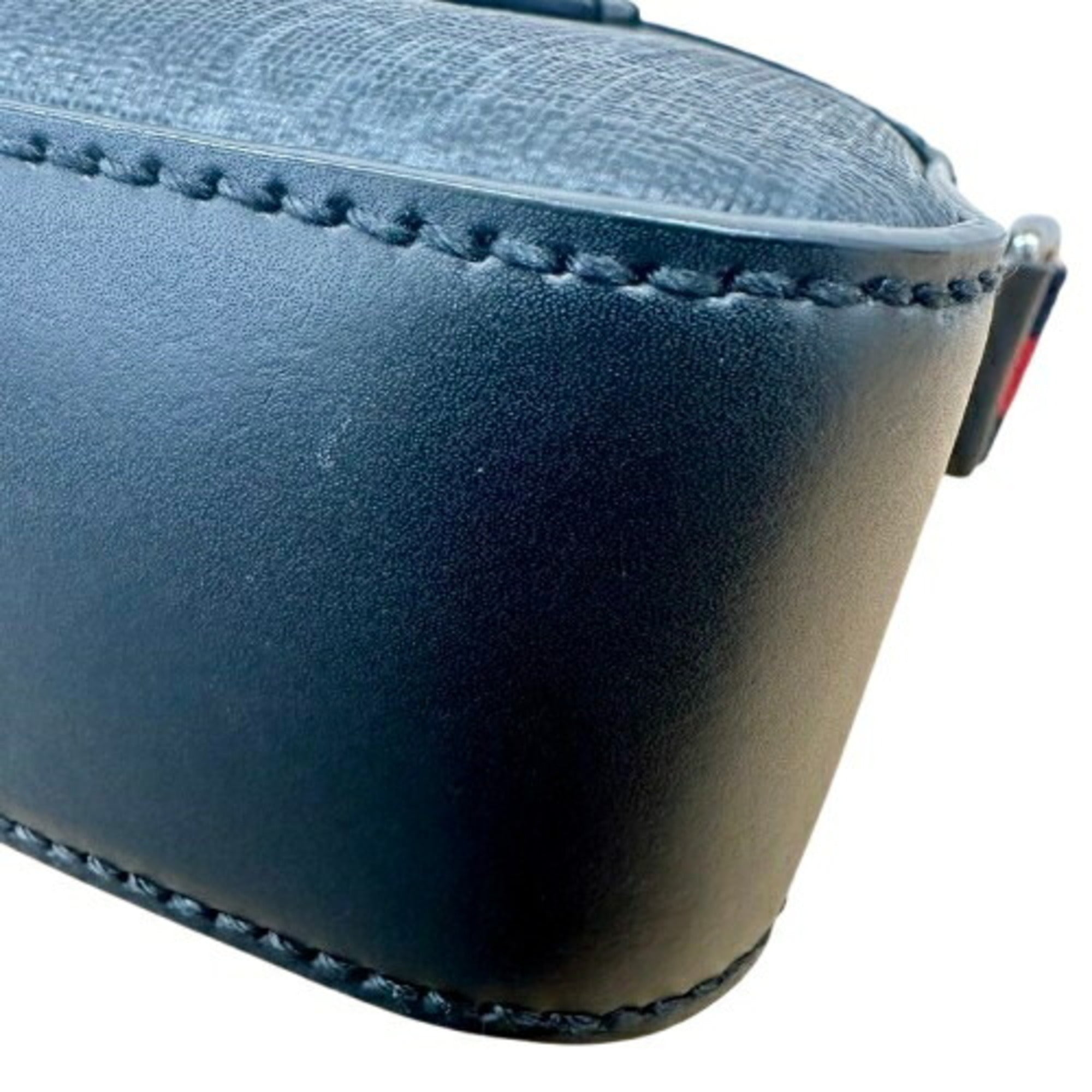 Gucci Black Coated Canvas Messenger Bag Shoulder Bag (Pre-Owned)