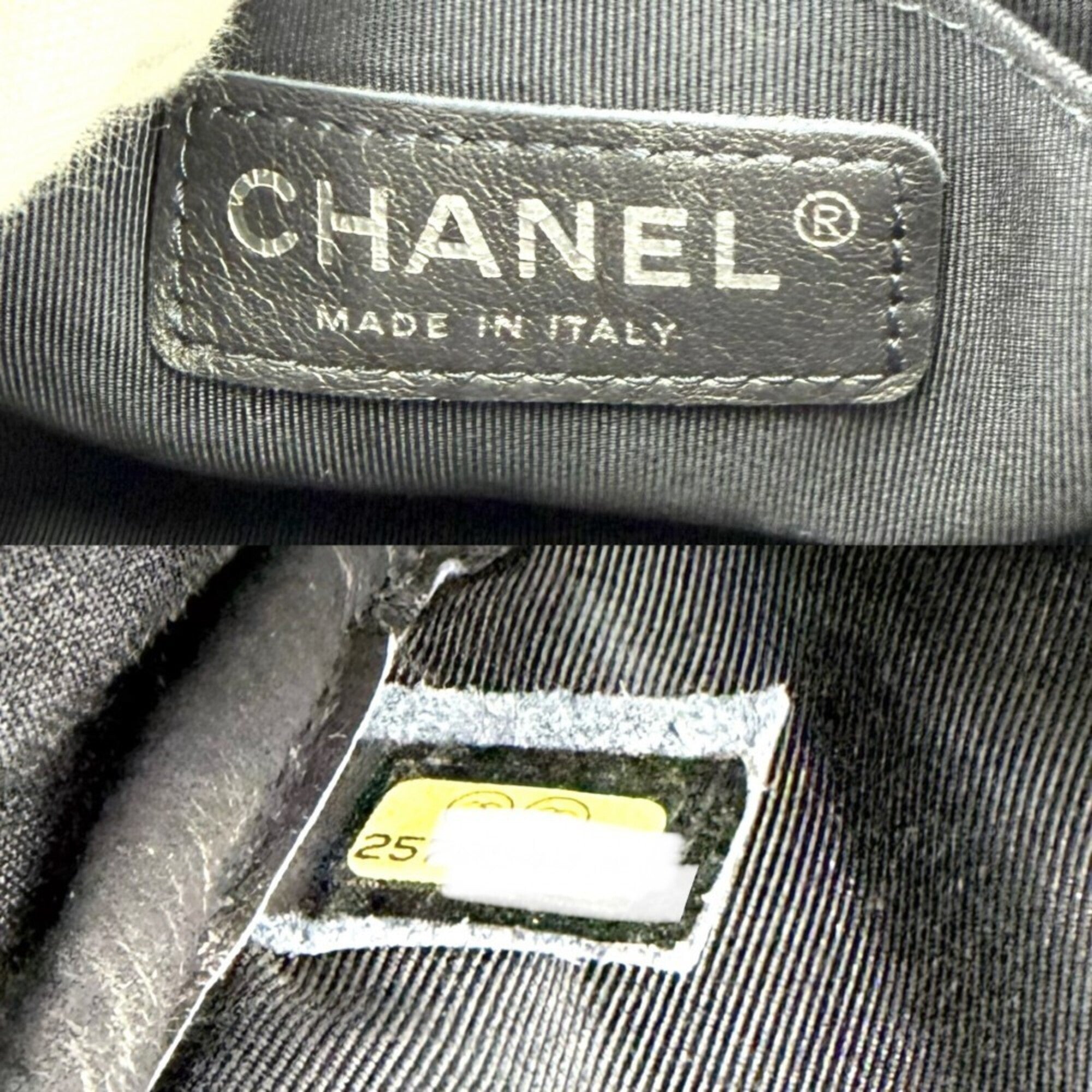 Chanel Navy Leather Shoulder Bag (Pre-Owned)
