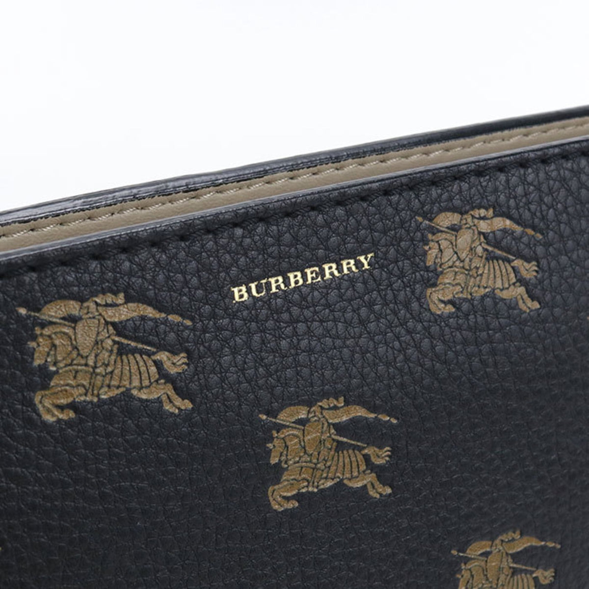 Burberry Black Leather Clutch Bag (Pre-Owned)