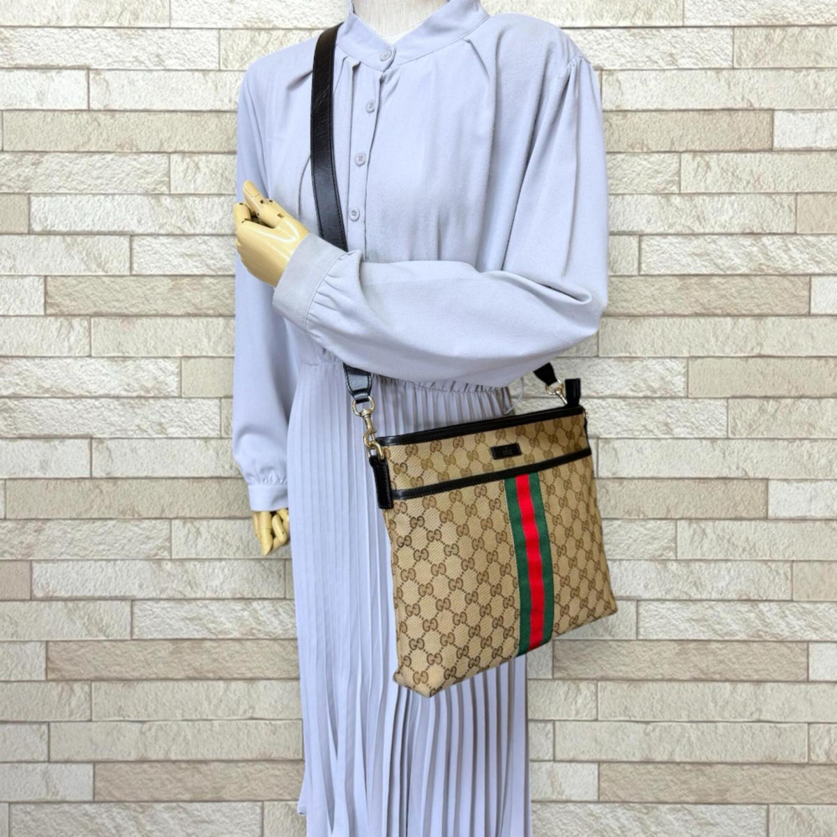 Gucci Black Brown Gg Canvas Leather Shoulder Bag (Pre-Owned)