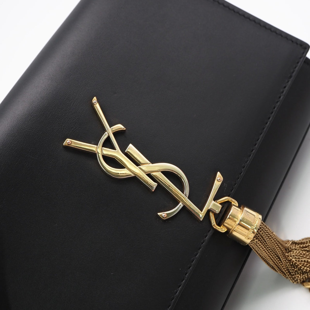 Yves Saint Laurent Black Leather Shoulder Bag (Pre-Owned)