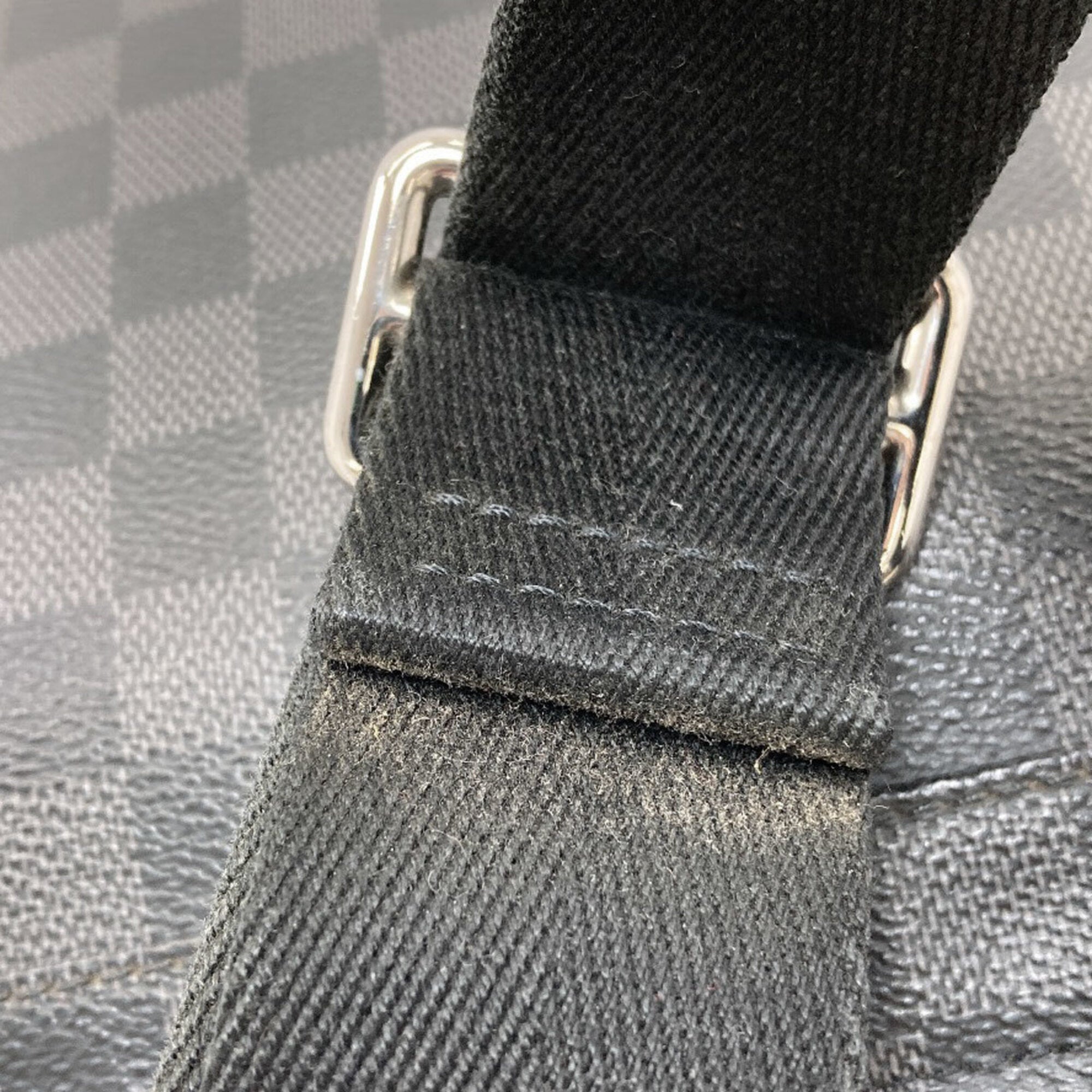 Louis Vuitton Damier Canvas Damier Canvas Shoulder Bag (Pre-Owned)