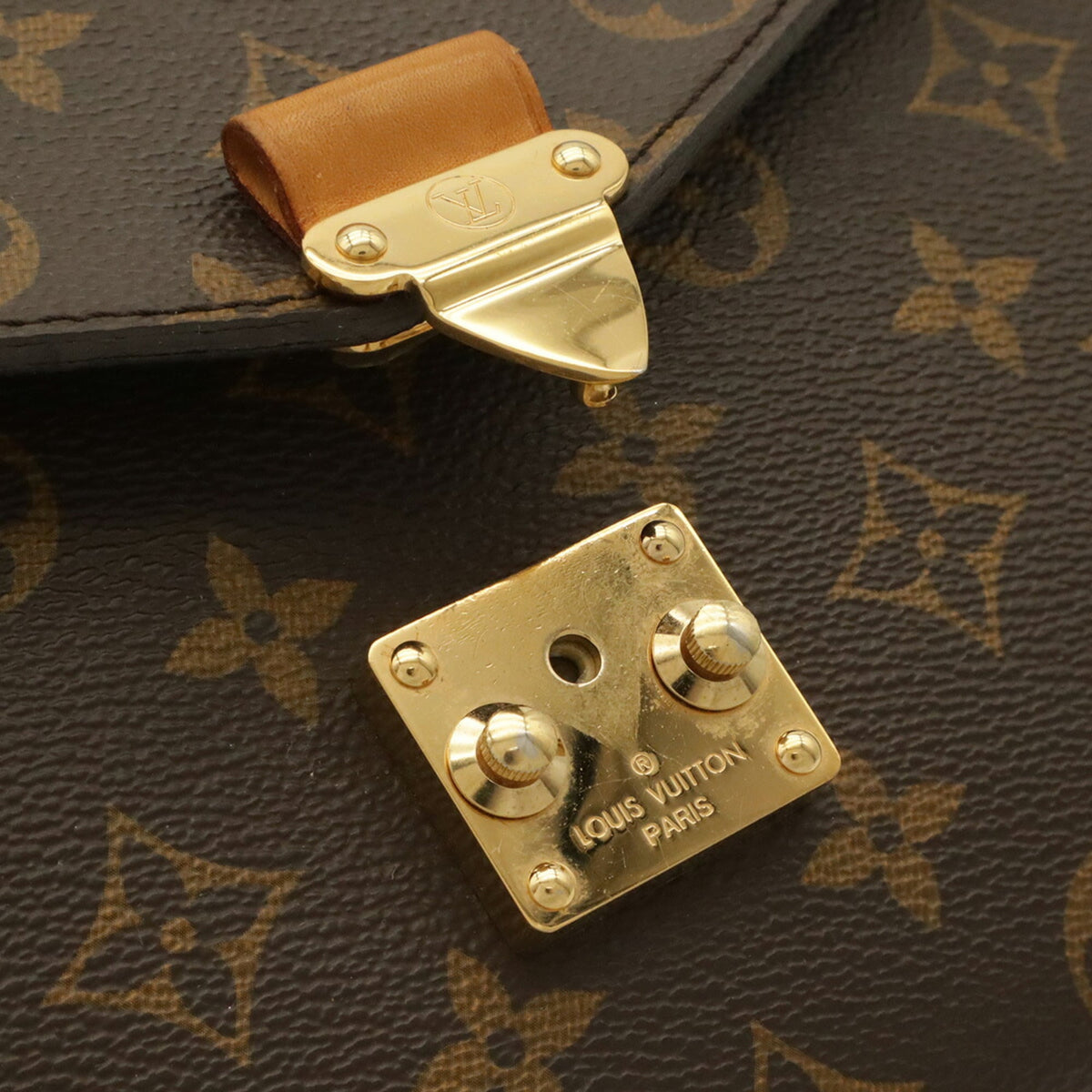 Louis Vuitton Brown Vinyl Clutch Bag Handbag Pochette Shoulder Bag (Pre-Owned)