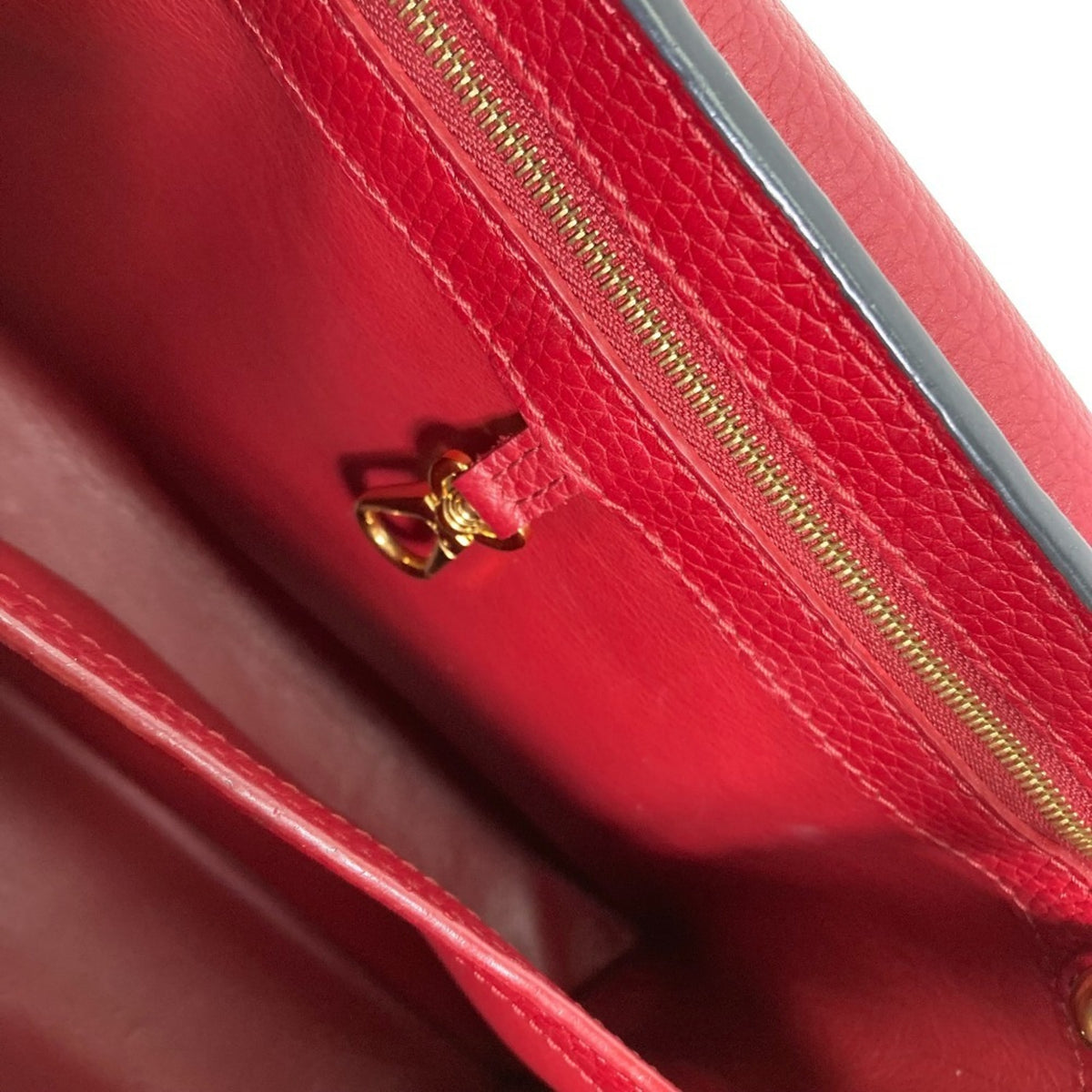 Louis Vuitton Black Red Color Leather Handbag (Pre-Owned)