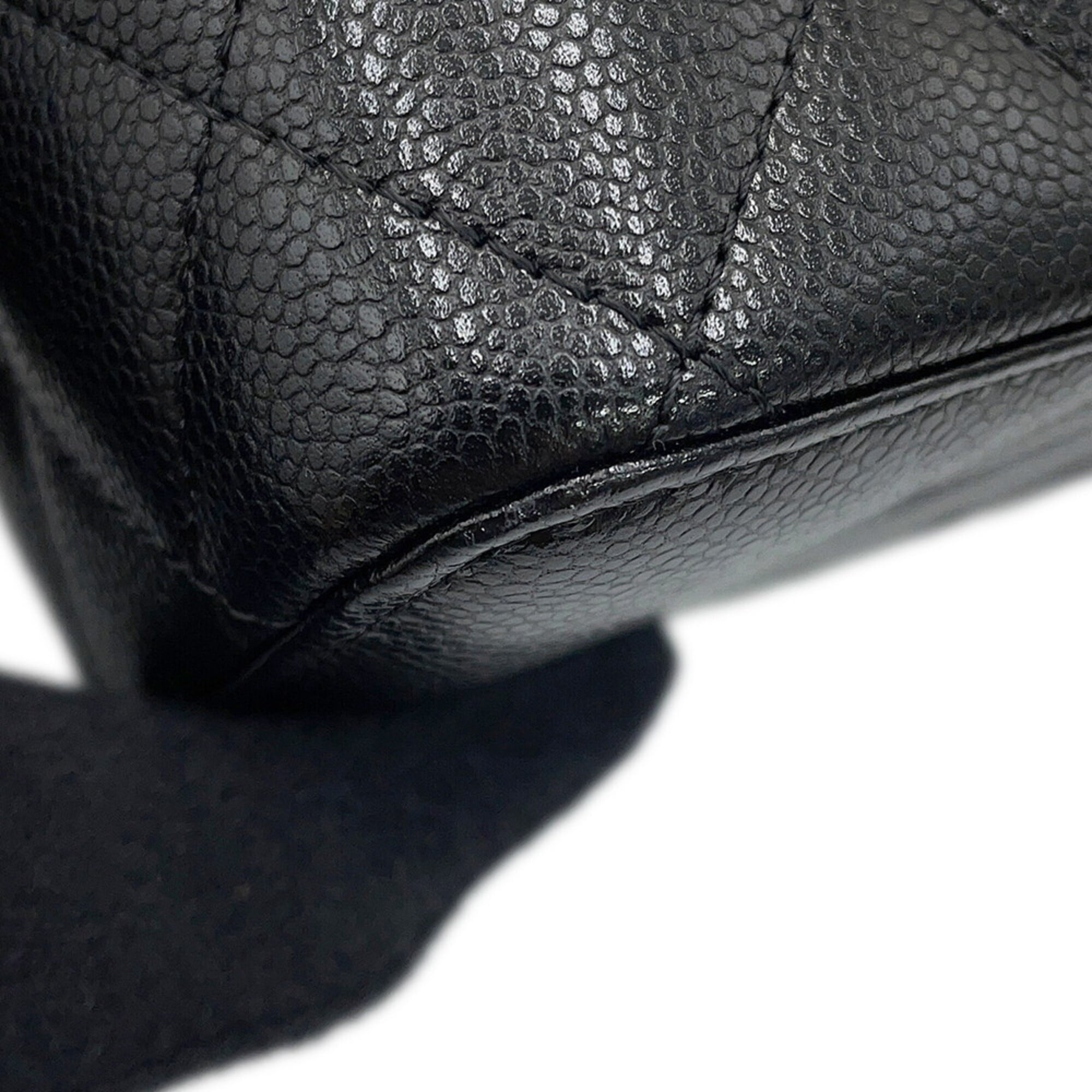 Chanel Matelasse Black Grained Calfskin Handbag Shoulder Bag (Pre-Owned)