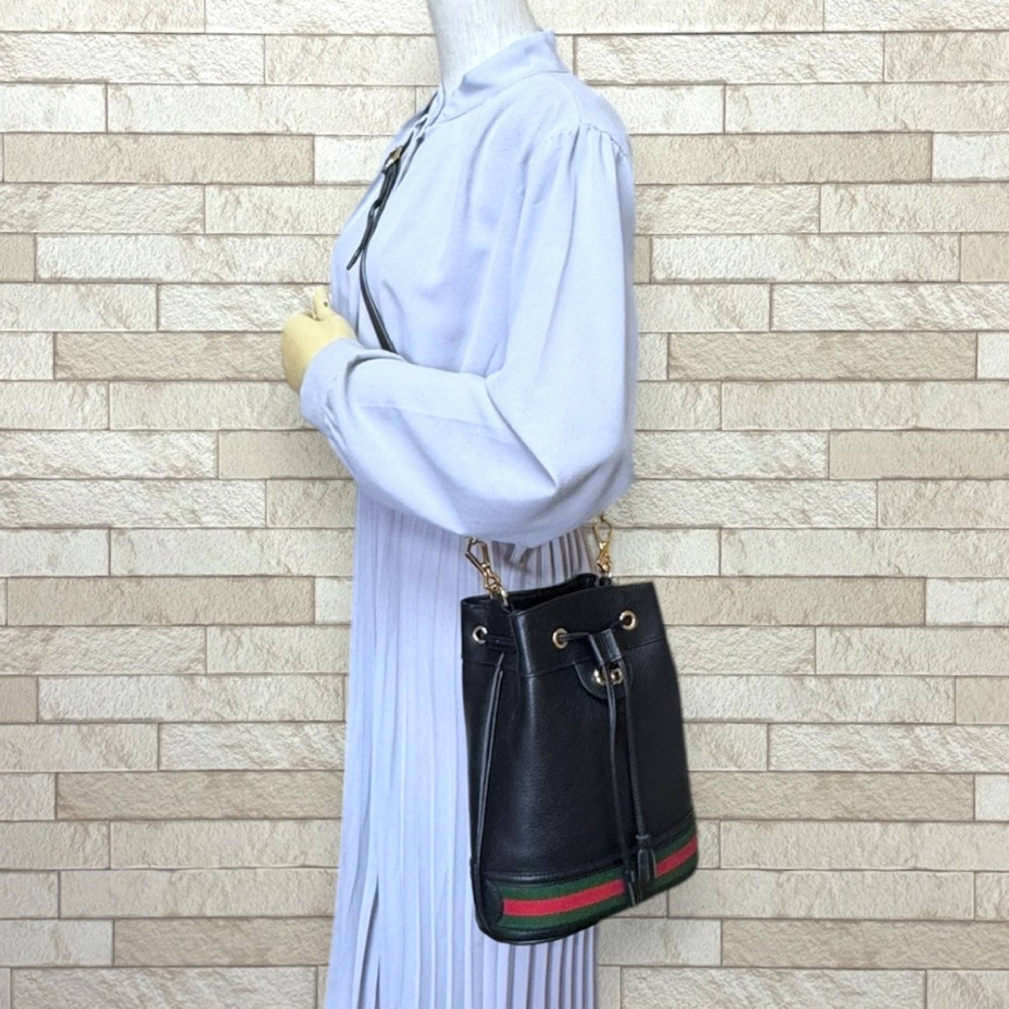 Gucci Ophidia Black Leather Shoulder Bag (Pre-Owned)