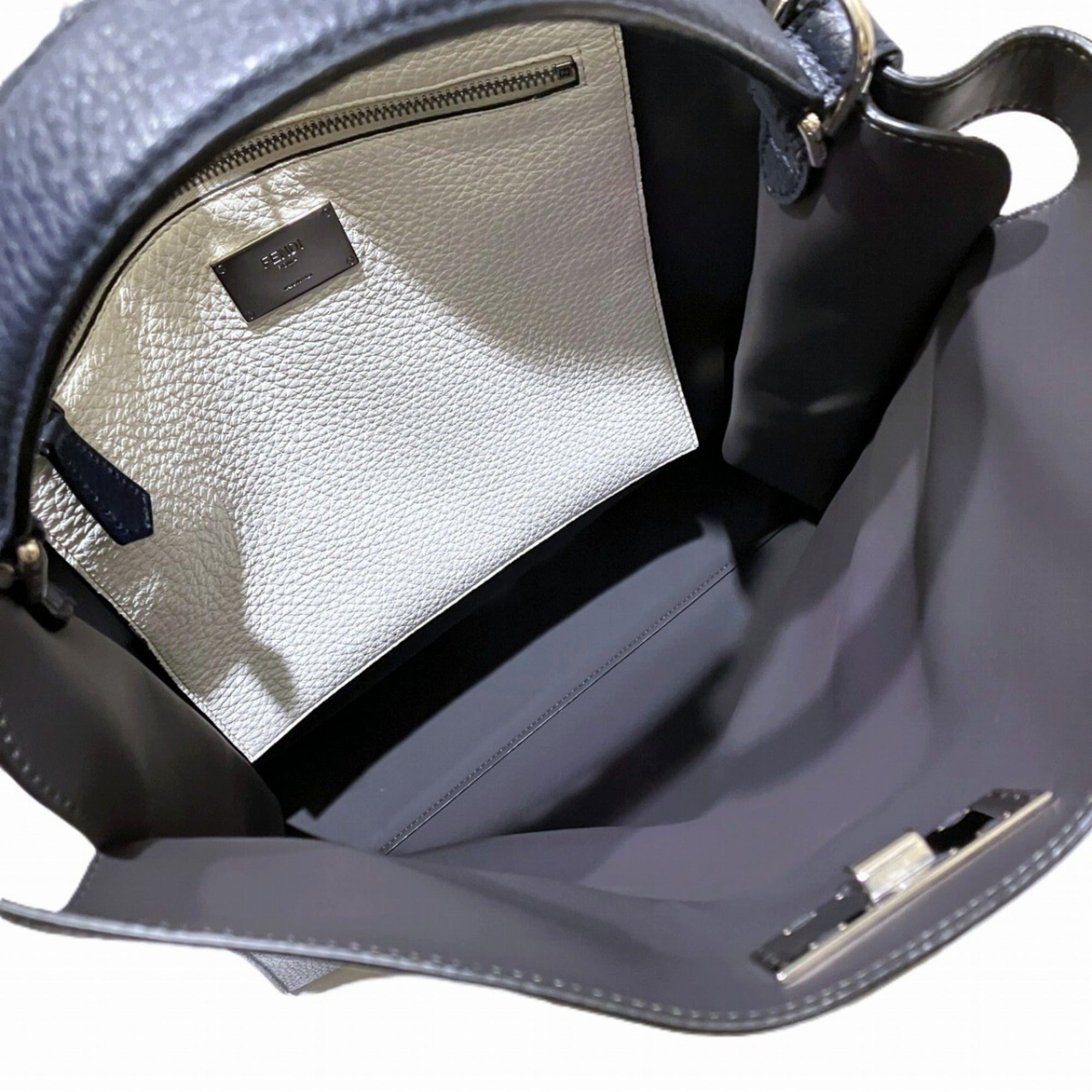 Fendi Peekaboo Navy Leather Shoulder Bag (Pre-Owned)