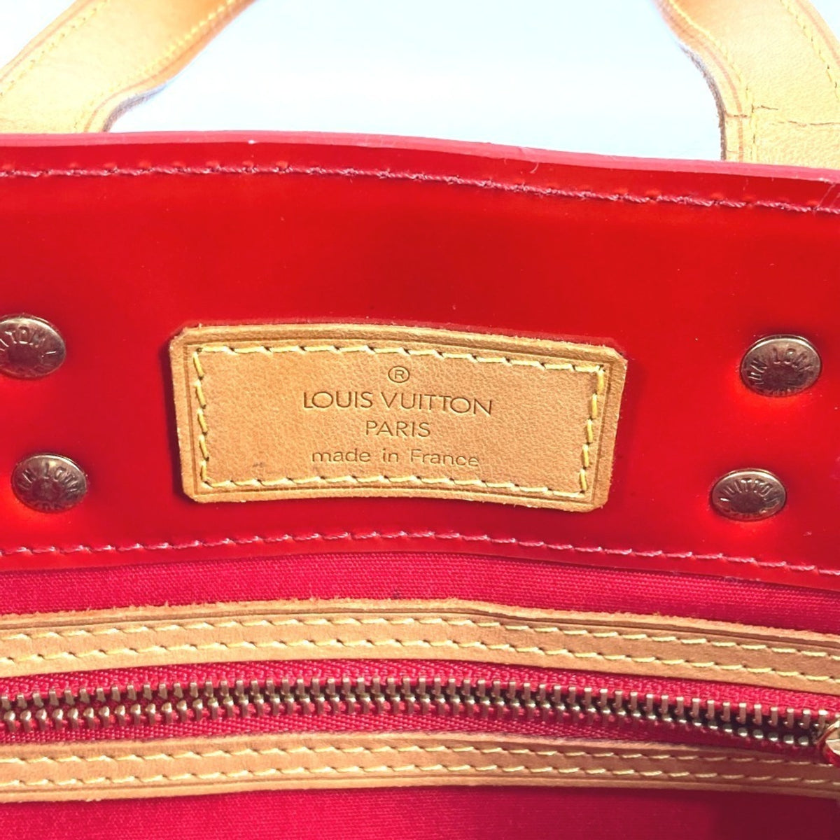 Louis Vuitton Pomme D'amour Red Color Monogram Vernis Handbag (Pre-Owned)