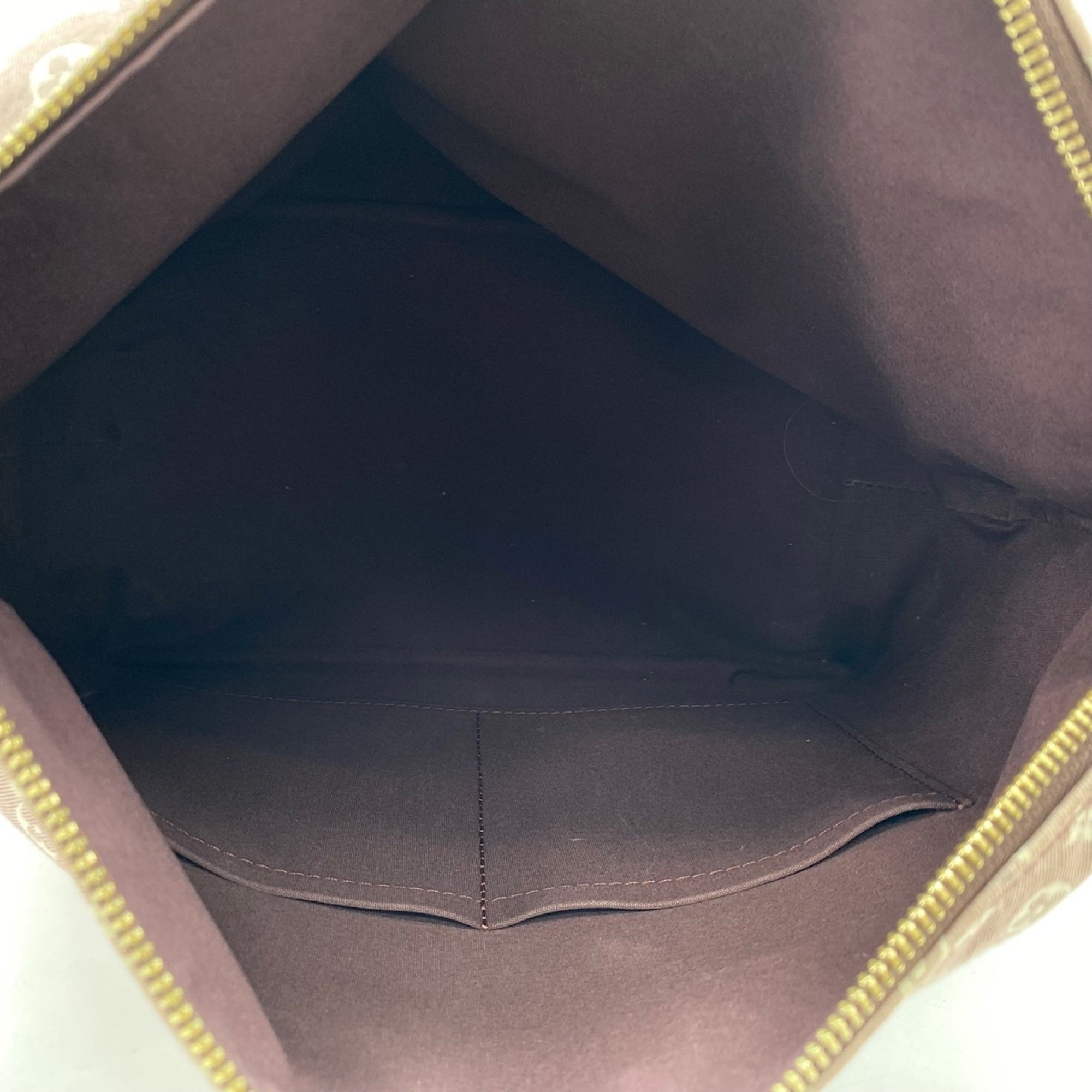 Louis Vuitton Wine Shoulder Bag (Pre-Owned)