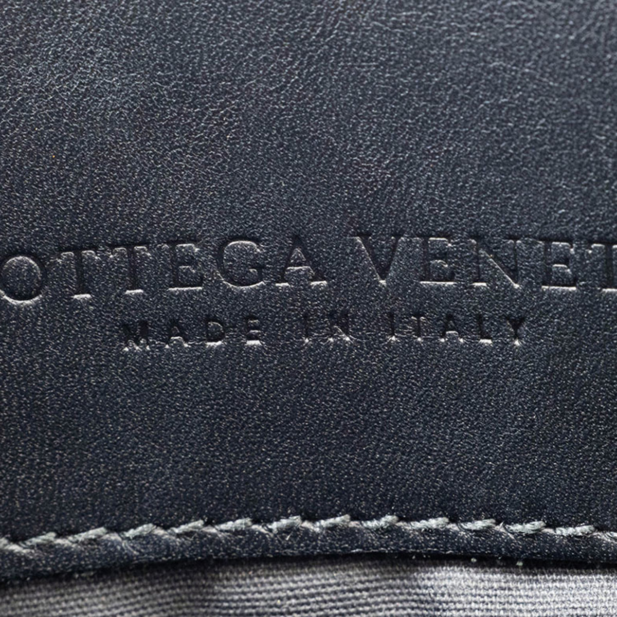 Bottega Veneta Black Leather Shoulder Bag (Pre-Owned)