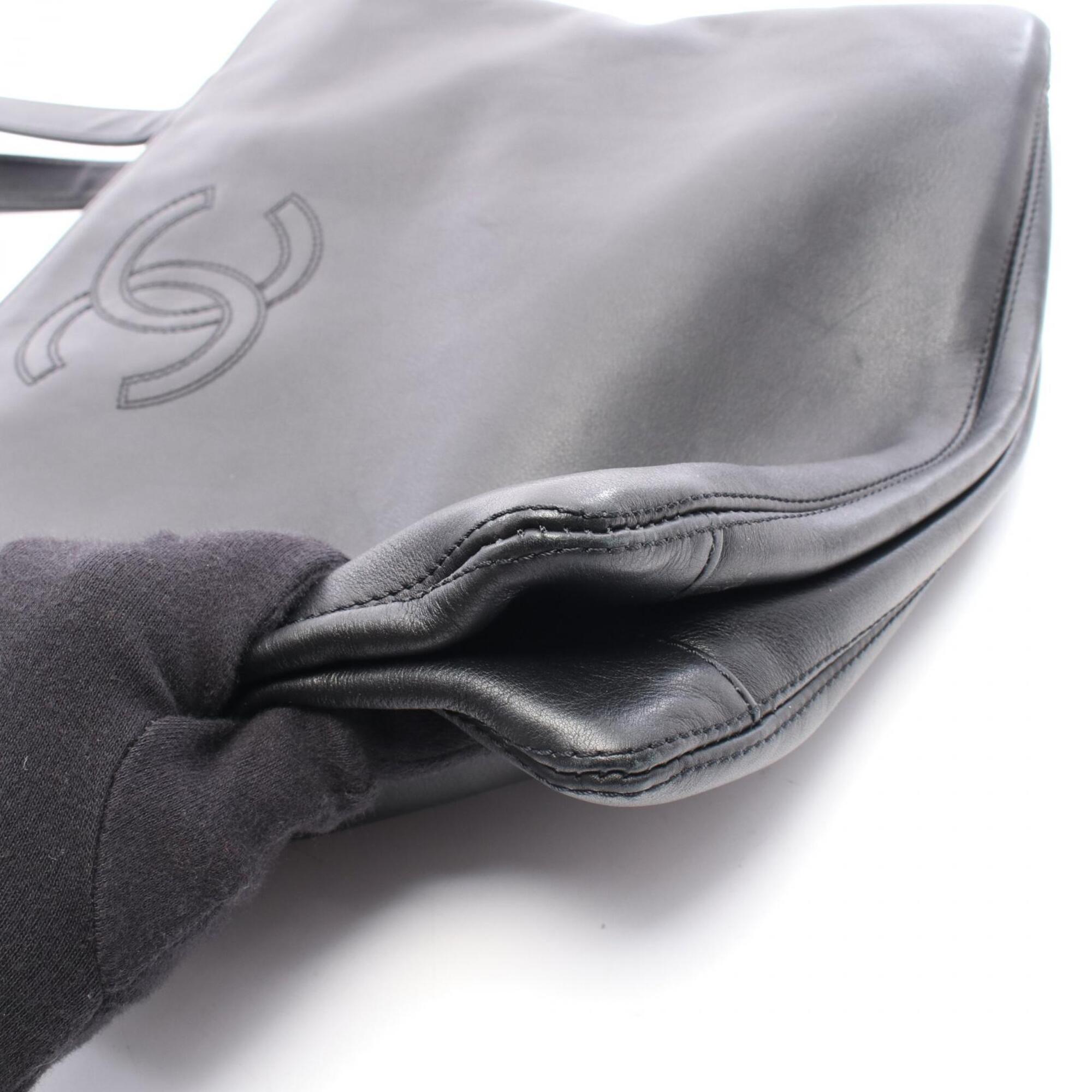 Chanel Black Leather Handbag Tote Bag (Pre-Owned)