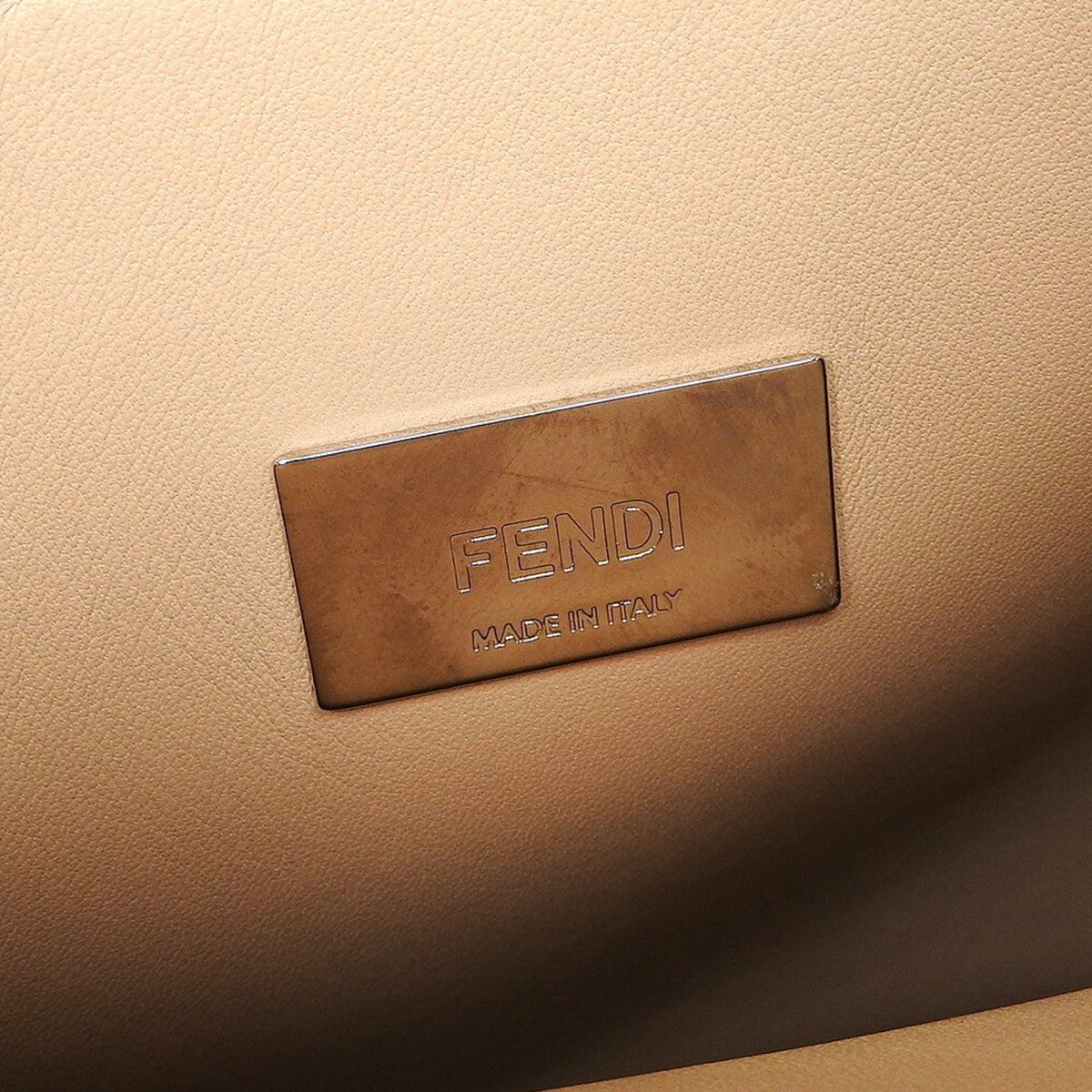 Fendi Peekaboo Cream Leather Handbag Shoulder Bag (Pre-Owned)