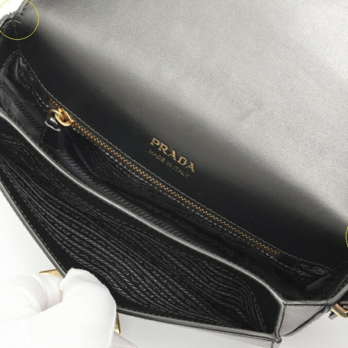 Prada Black Leather Shoulder Bag (Pre-Owned)
