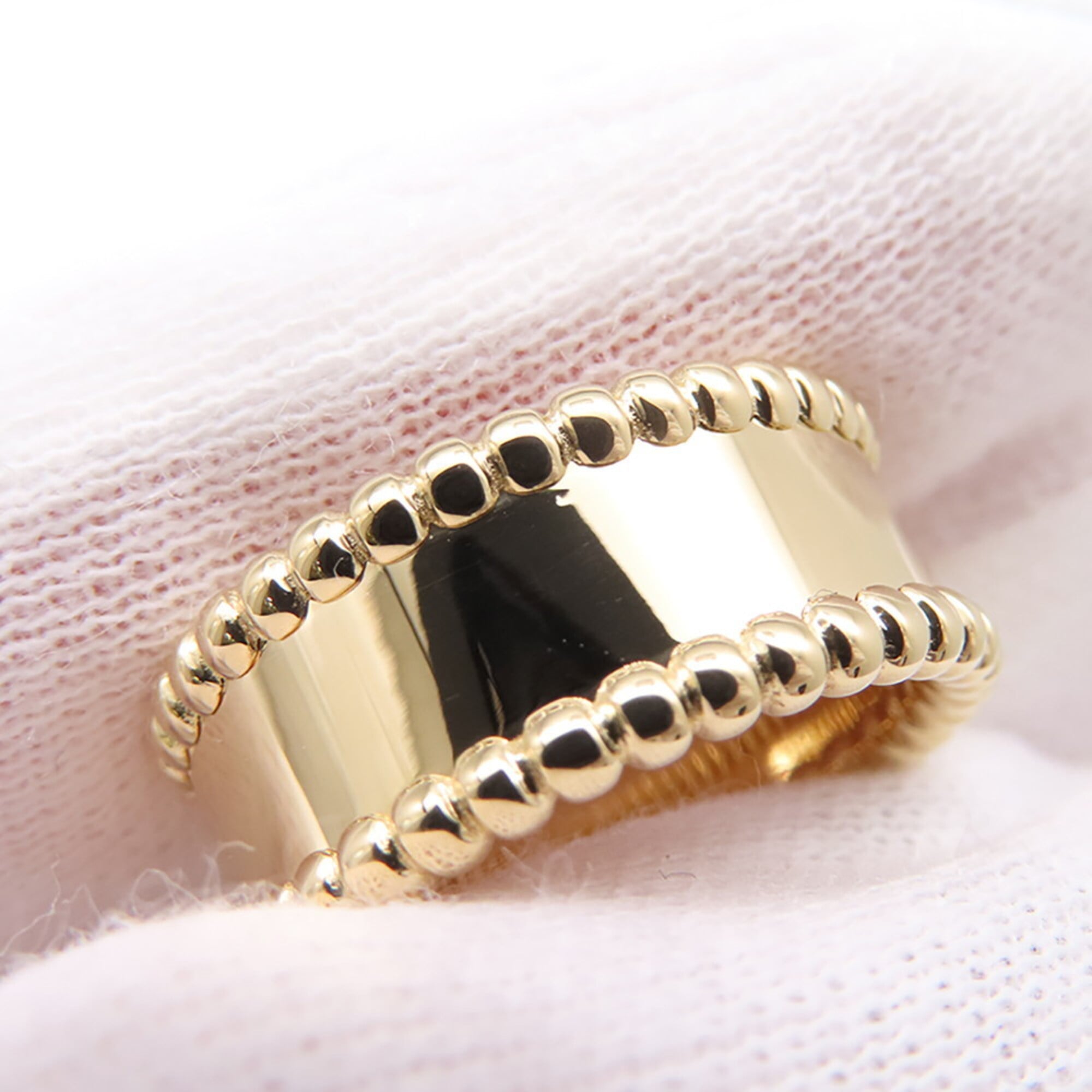 Van Cleef & Arpels Perlee Yellow Gold (18K) Band Ring (Pre-Owned)