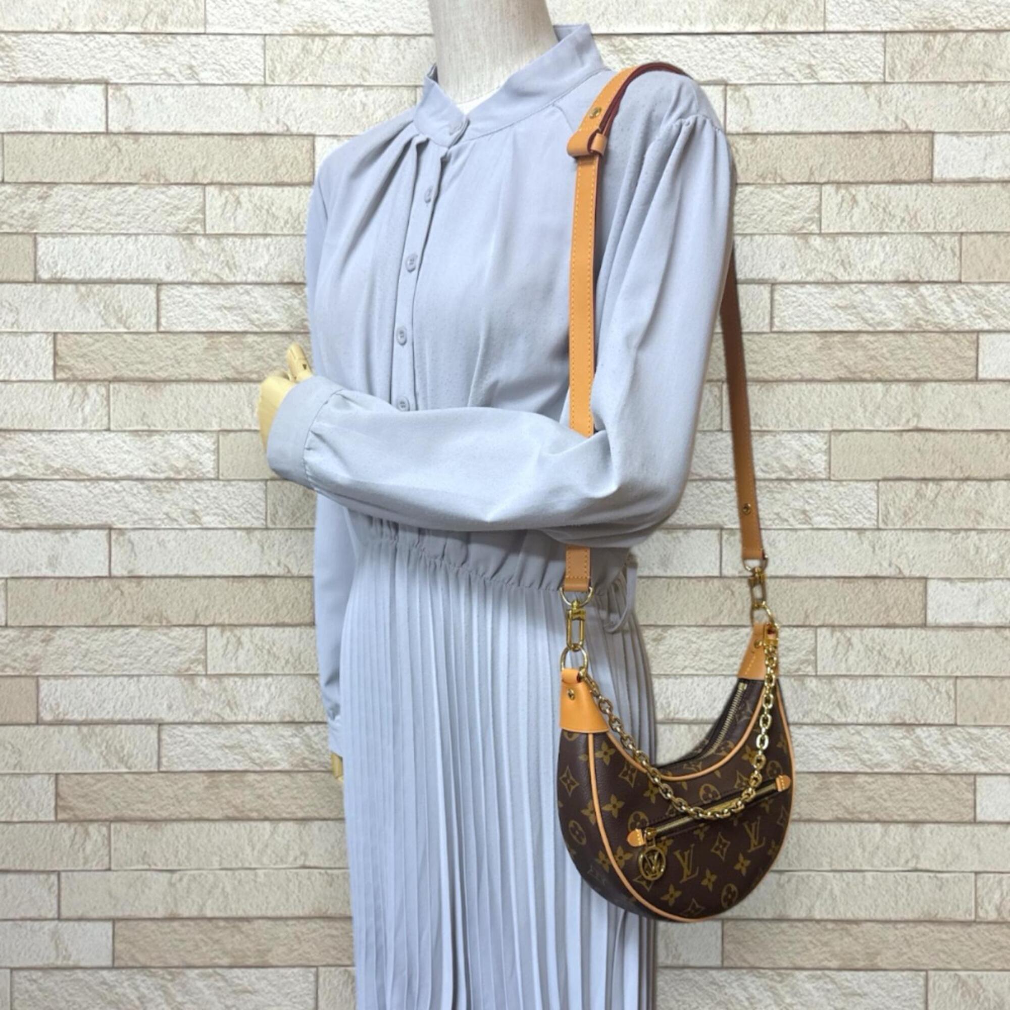 Louis Vuitton Brown Monogram Monogram Shoulder Bag (Pre-Owned)