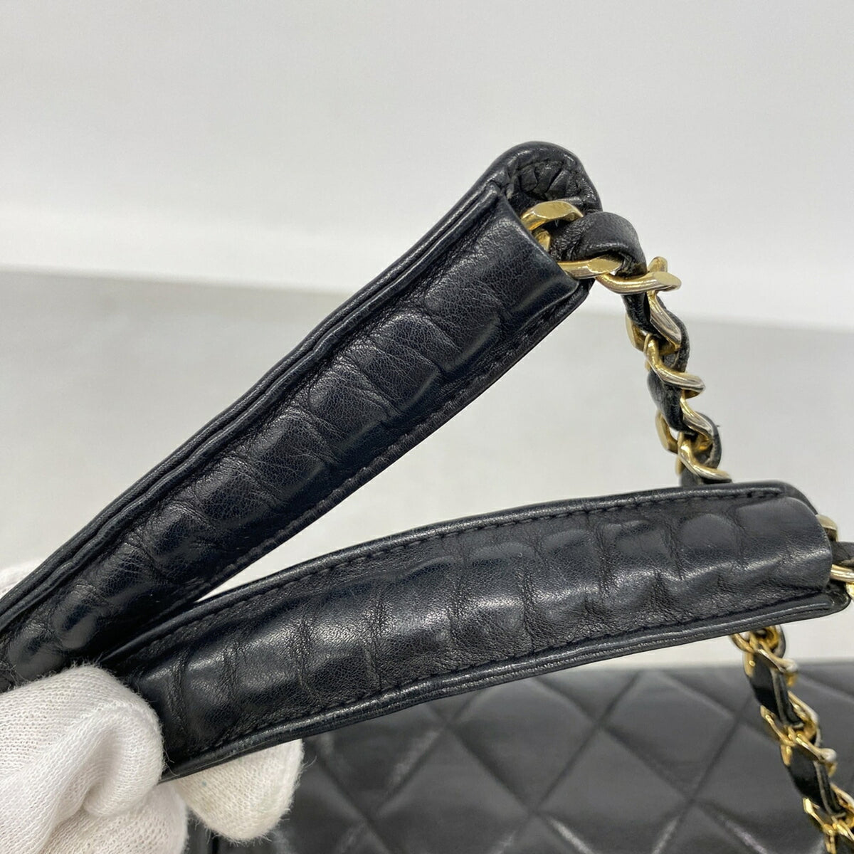 Chanel Black Leather Tote Bag (Pre-Owned)