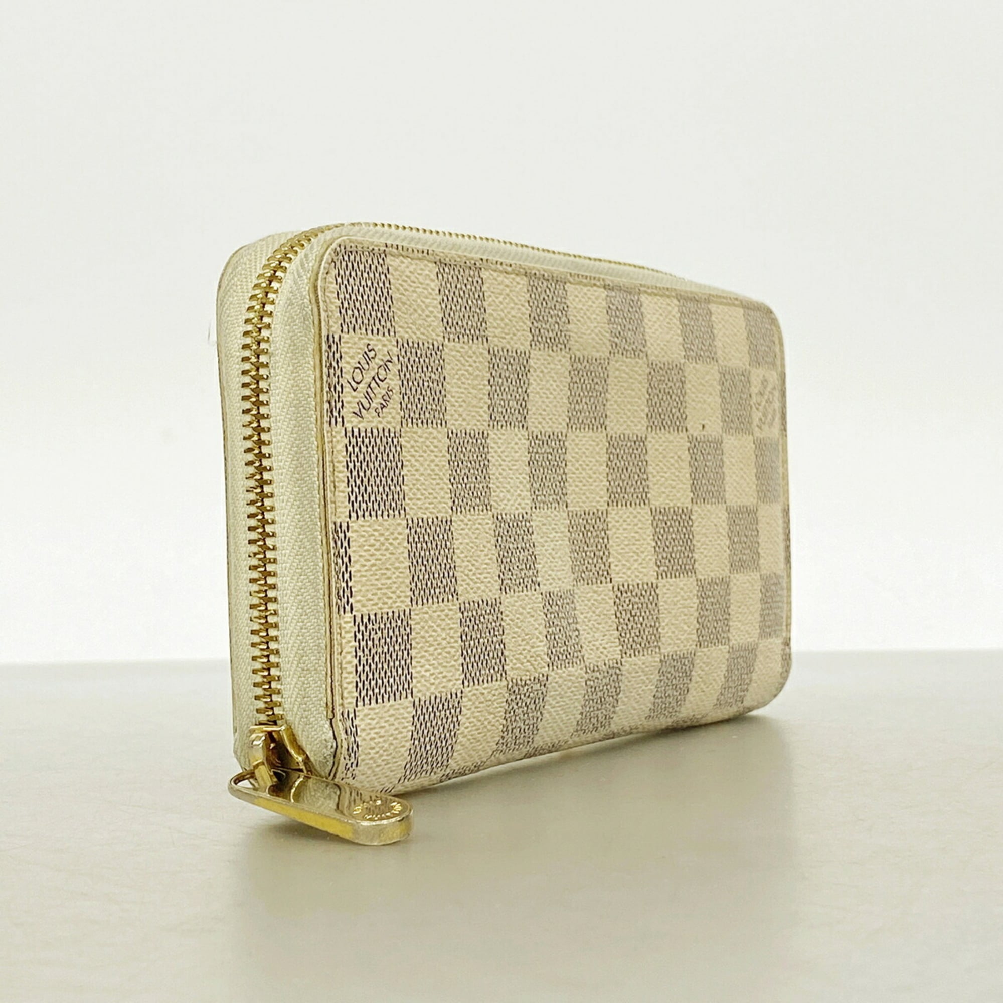 Louis Vuitton White Long Wallet (Bi-Fold) (Pre-Owned)