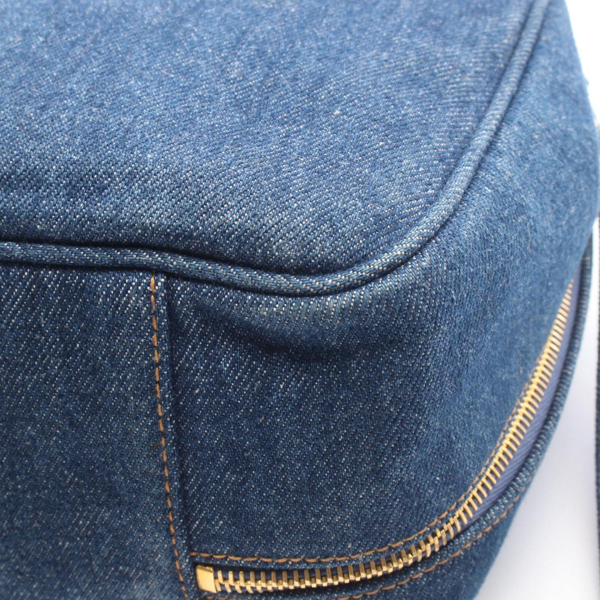 Chanel Navy Denim Handbag (Pre-Owned)