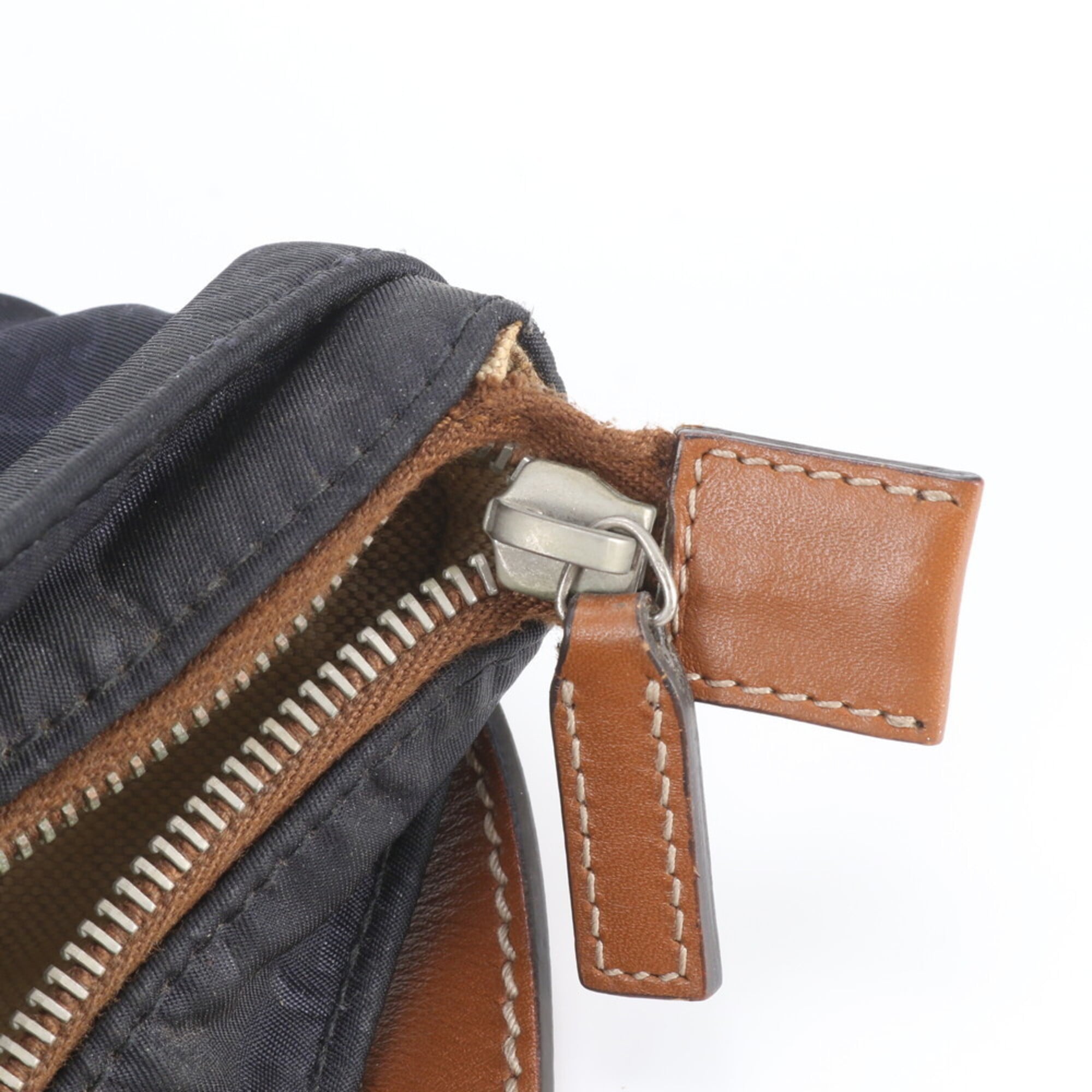 Gucci Brown Navy Leather Nylon Messenger Bag Shoulder Bag (Pre-Owned)