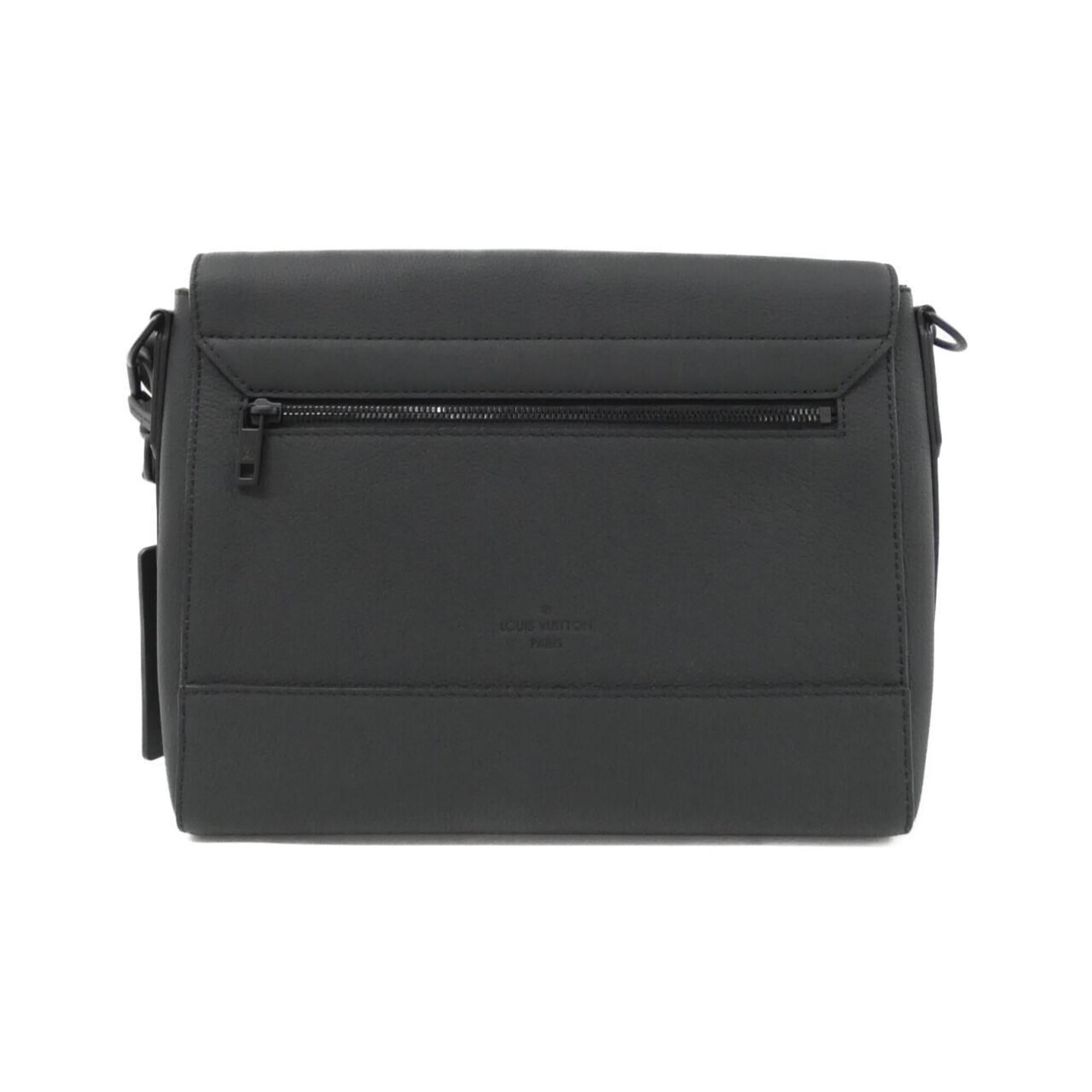 Louis Vuitton Black Leather Shoulder Bag (Pre-Owned)